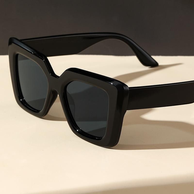 Vintage Retro Geometric Sunglasses 2024 Size ONE SIZE - 4 Thumbnail