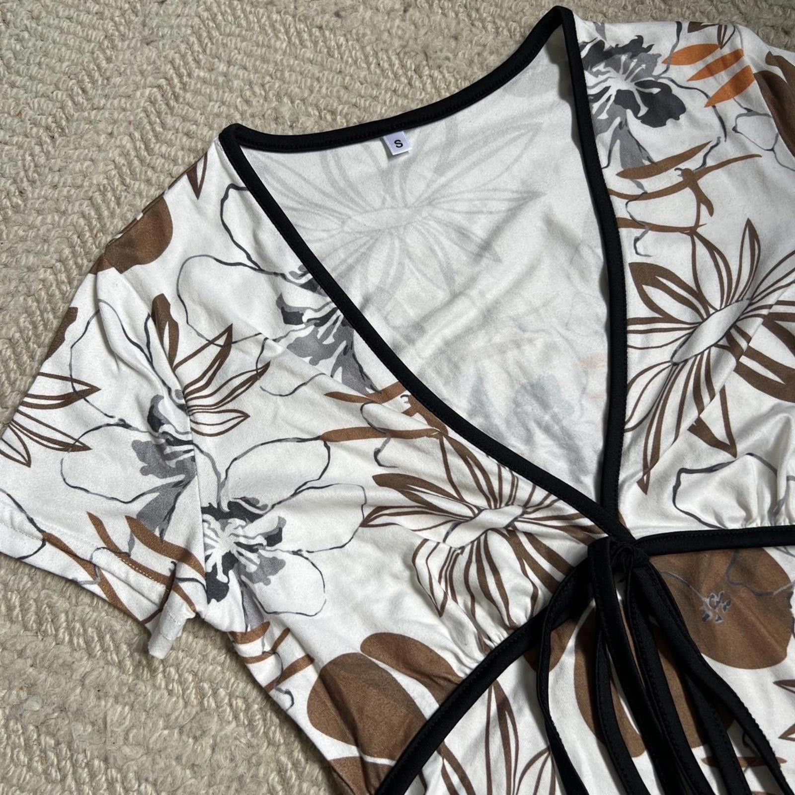 Other Women's White and Multi Crop-top Size S / US 4 / IT 40 - 3 Thumbnail