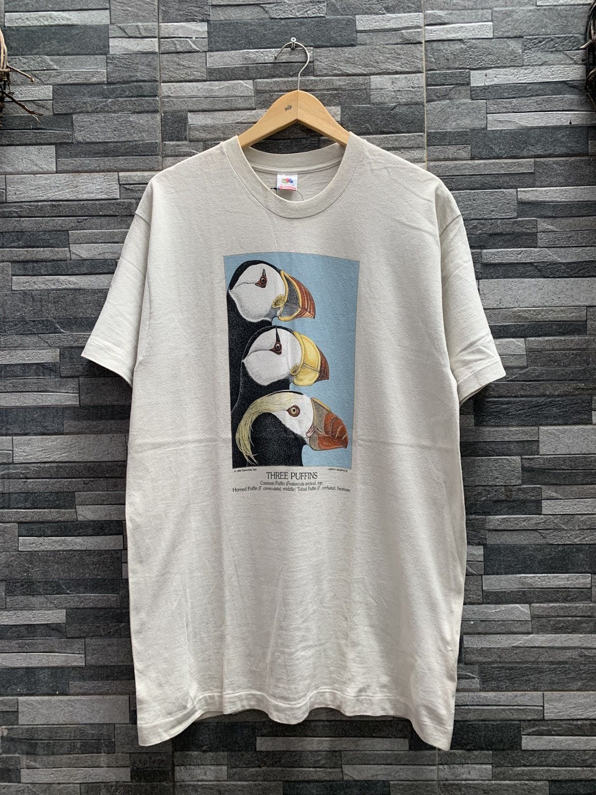 Fruit Of The Loom Vintage 1992 THREE PUFFINS Size US L / EU 52-54 / 3 - 2 Thumbnail