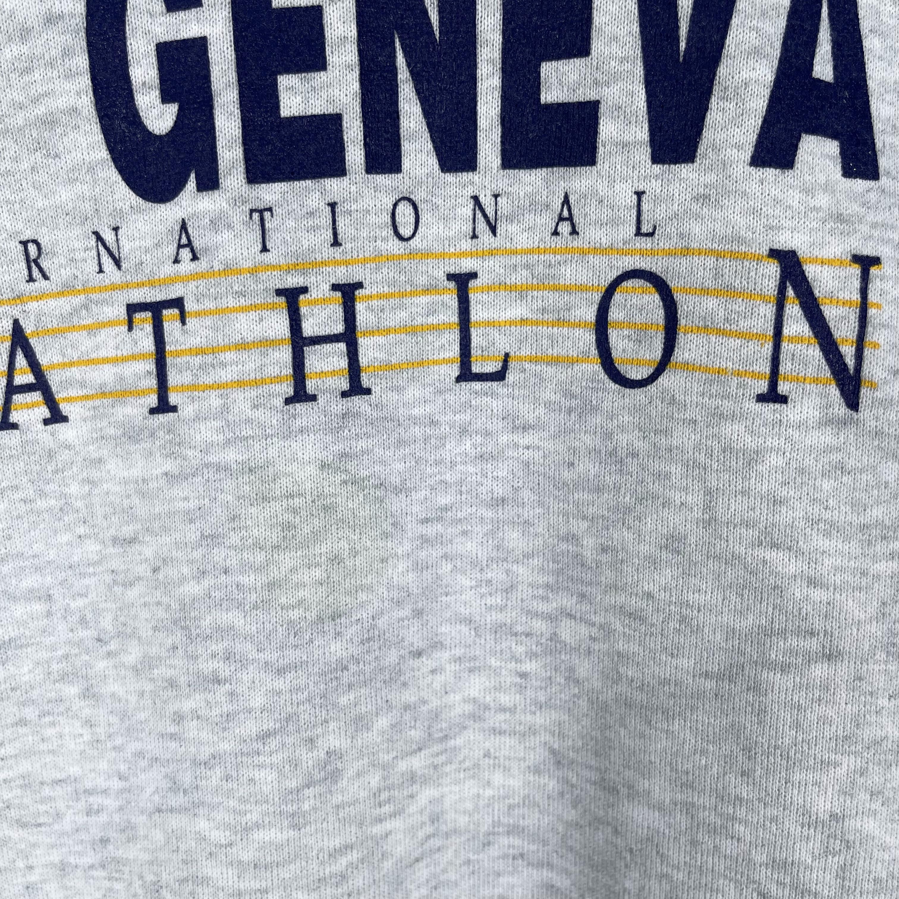 Vintage Vintage 90s LAKE GENEVA International Triathlon Sweatshirt Size US L / EU 52-54 / 3 - 5 Thumbnail