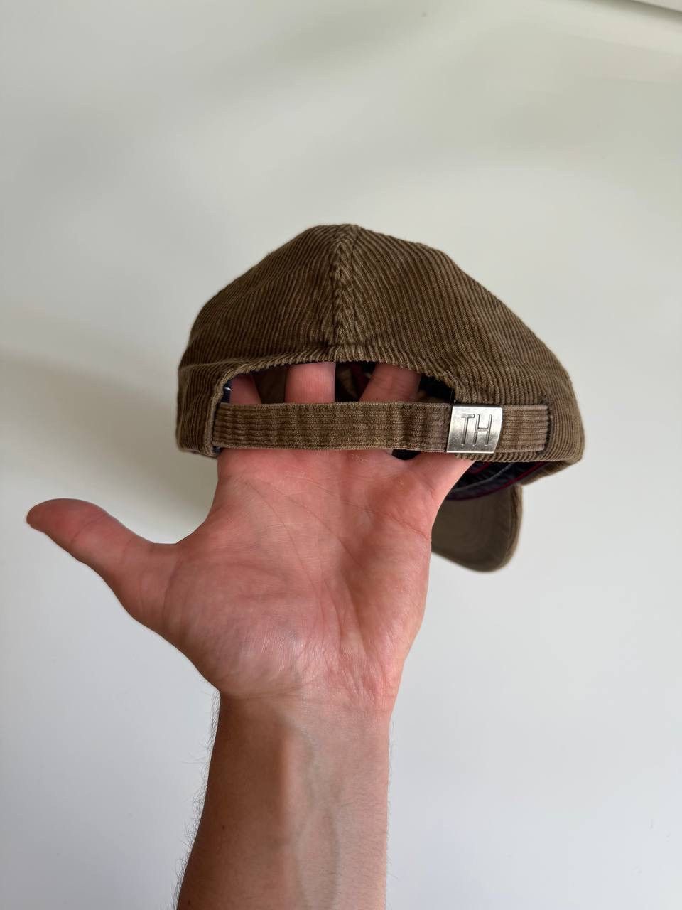 Tommy Hilfiger Tommy Hilfiger Velvet cap OS NY style Size ONE SIZE - 4 Thumbnail