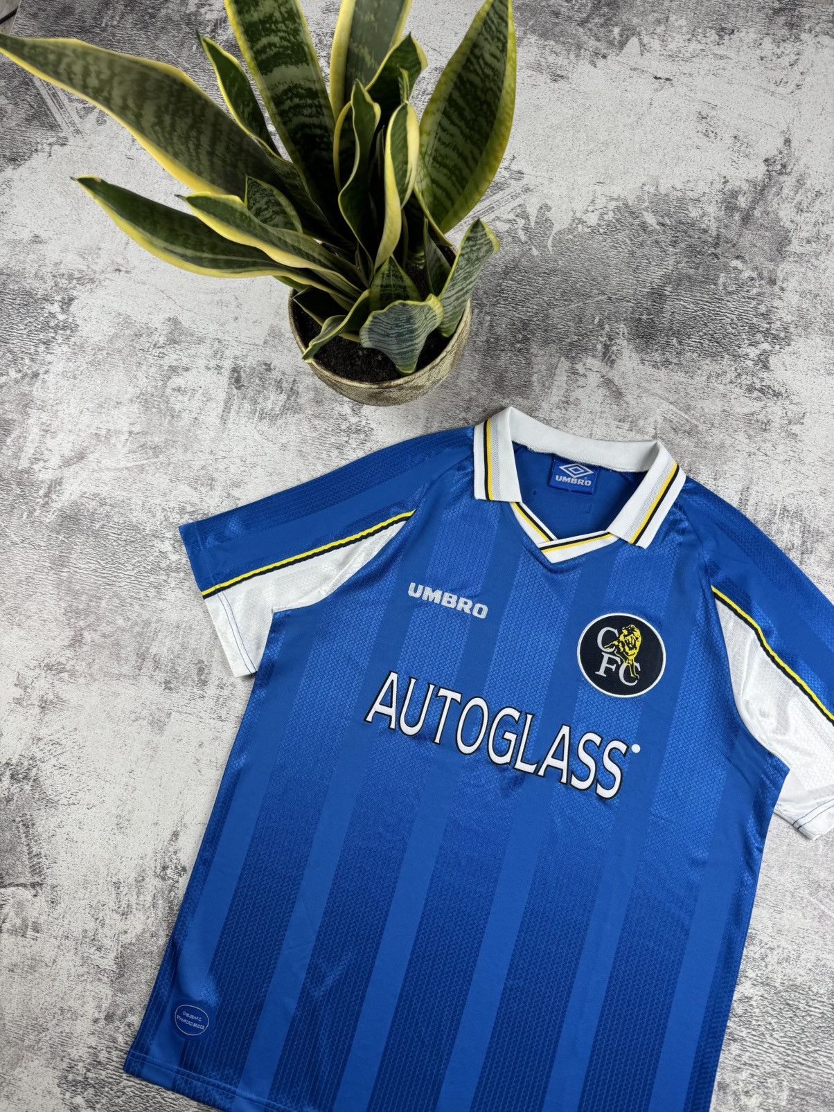Umbro Umbro Chelsea 1997/1999 Retro Football T Shirt Jersey Tee Size US L / EU 52-54 / 3 - 4 Thumbnail