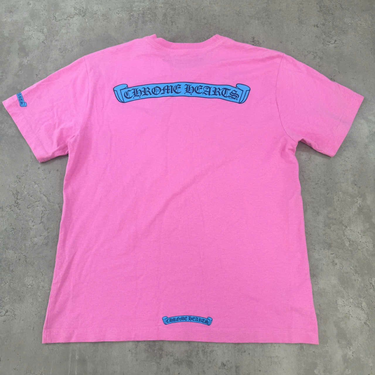 Chrome Hearts CHROME HEARTS Scroll Logo T-Shirt PINK Size US M / EU 48-50 / 2 - 2 Thumbnail