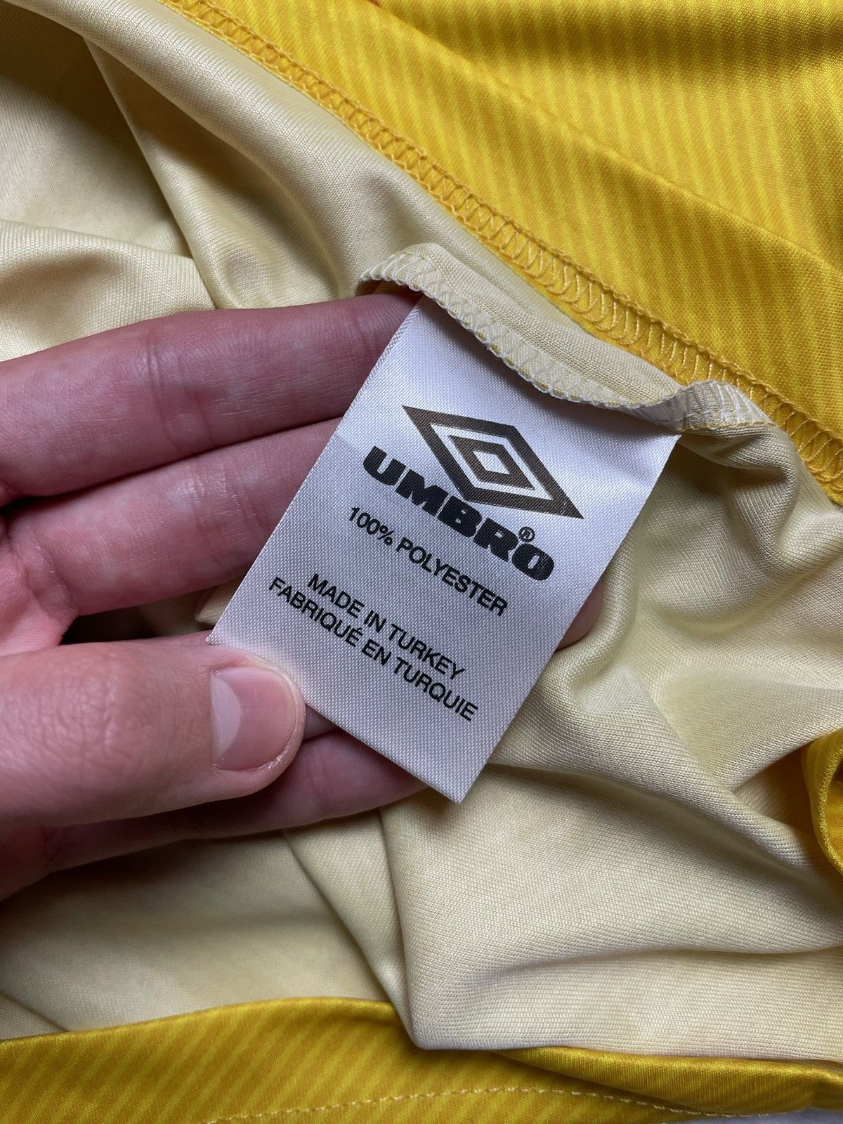 Umbro Vintage Umbro Pro training Brazil soccer jersey rare yellow Size US XL / EU 56 / 4 - 5 Thumbnail
