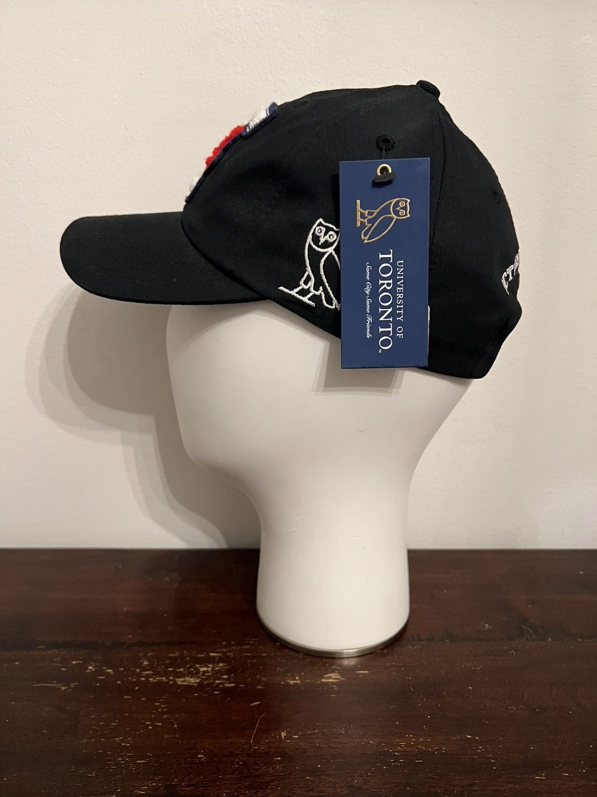 October's Very Own OVO x UofT Campus Sportcap BNWT Size ONE SIZE - 3 Thumbnail