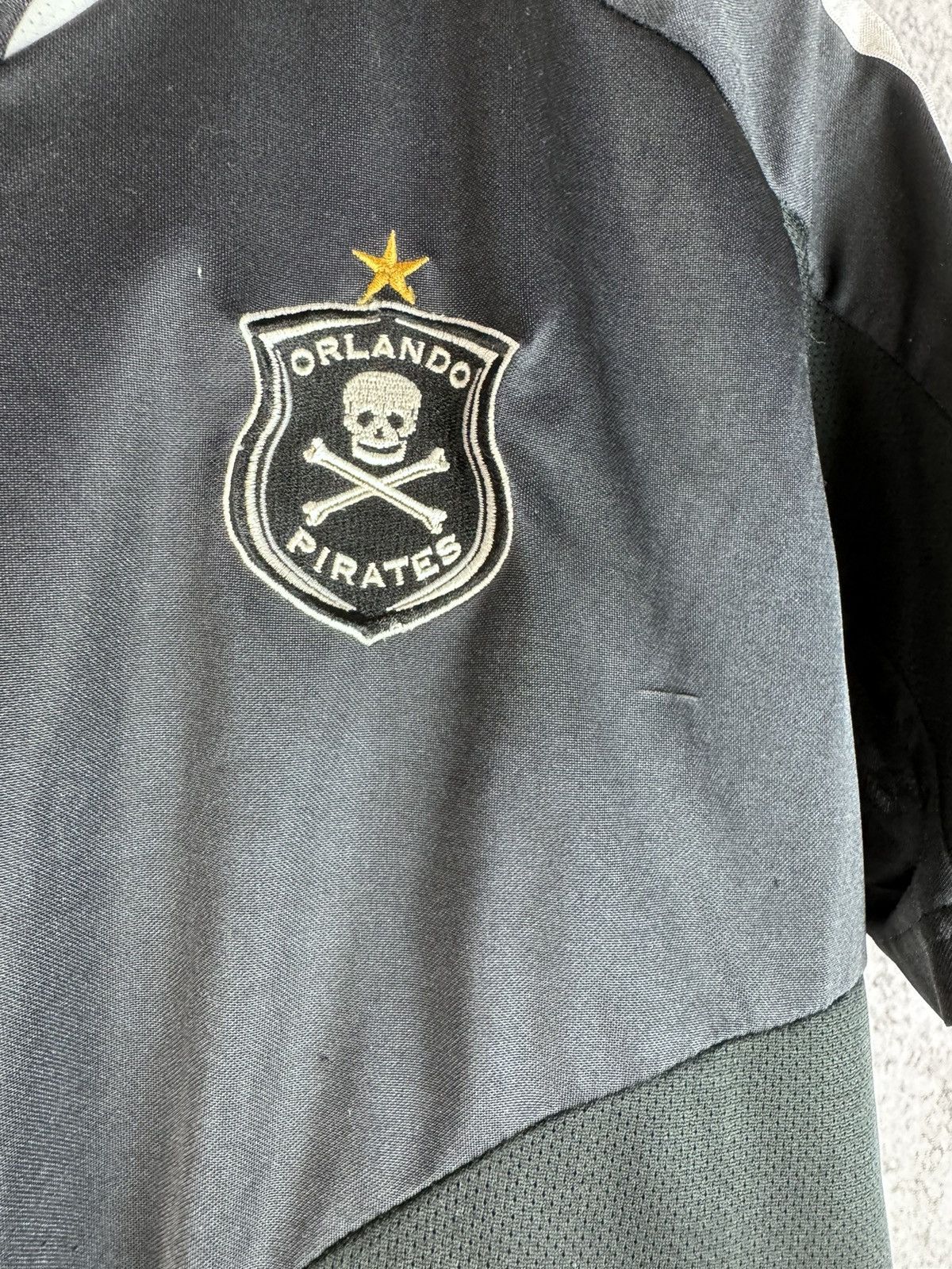 Adidas Vintage 00s Orlando Pirates Adidas Soccer football Jersey Size US S / EU 44-46 / 1 - 5 Thumbnail