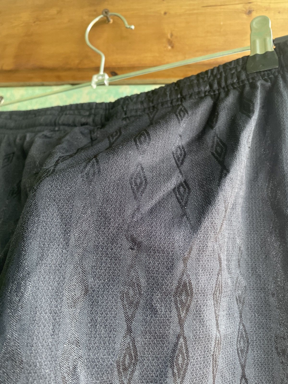 Umbro Vintage Umbro Monogram Shorts Football Soccer Size US 32 / EU 48 - 13 Thumbnail
