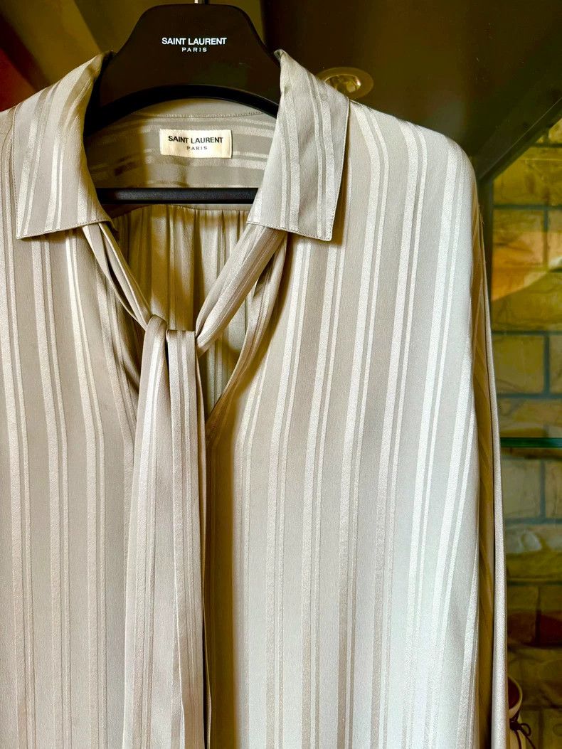 Saint Laurent Paris Saint laurent paris size 39 22fw runway silver bow tie rib Size US M / EU 48-50 / 2 - 2 Thumbnail
