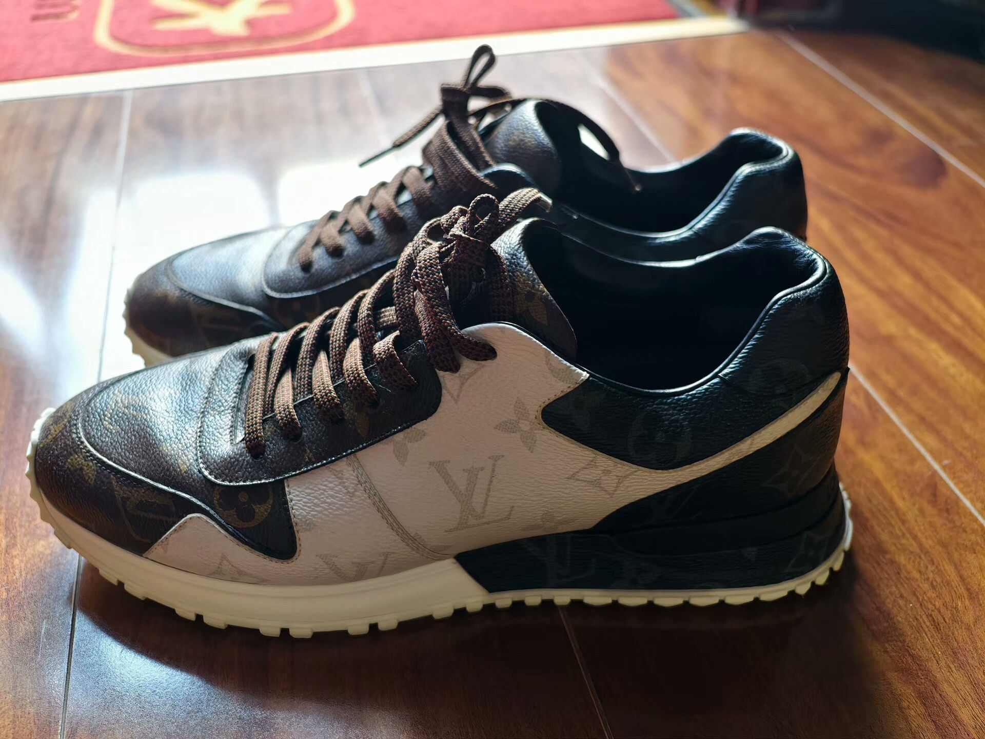 Louis Vuitton LV Run Away Men's Low-Top Shoes Size US 8 / EU 41 - 1 Thumbnail