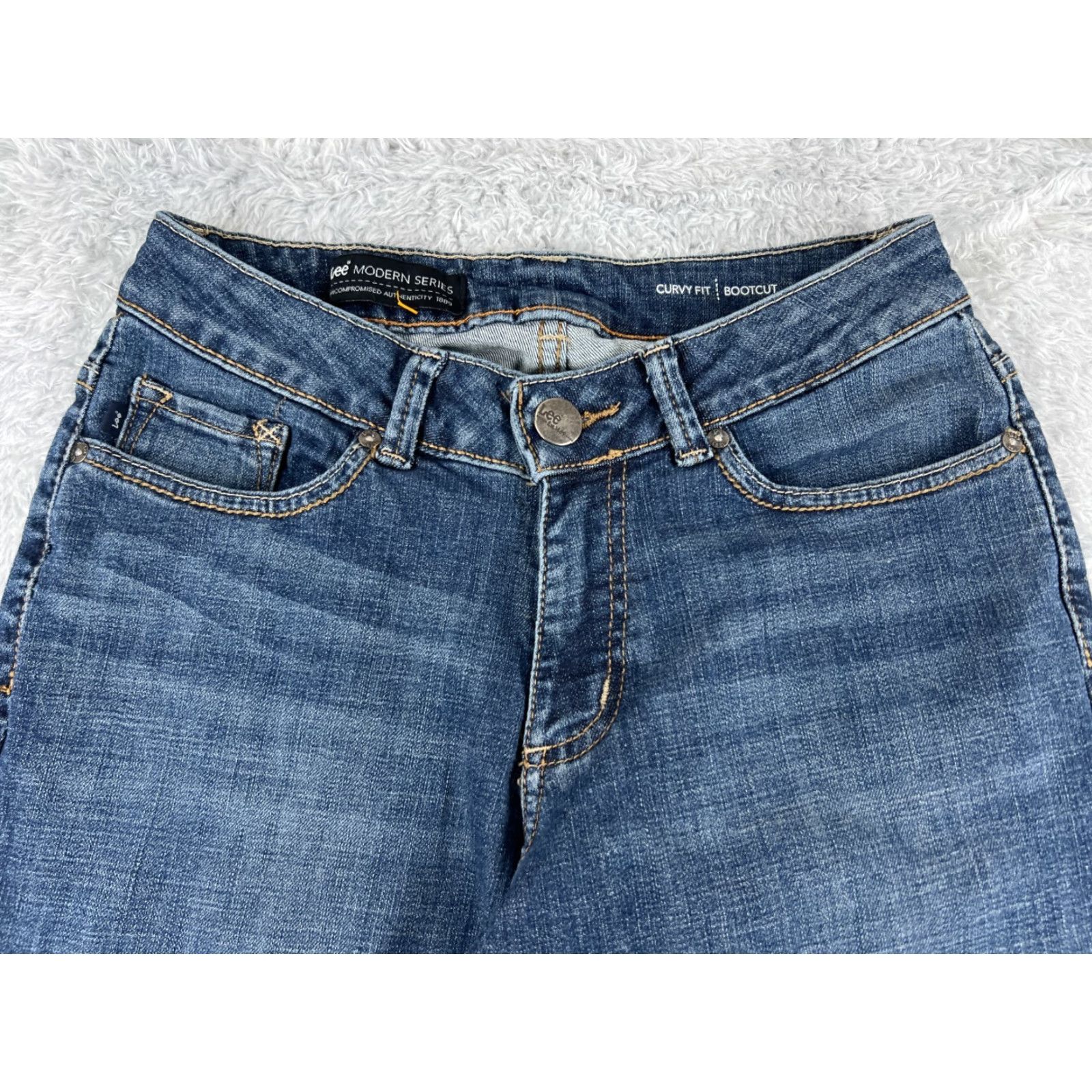 Lee Lee Jeans Womens Bootcut Denim Blue 26x28 Regular 6 Cotton Blend Zipper Distressed 5-Pocket Western Cowboy Southwestern American Designer Mens? Size 28" / US 6 / IT 42 - 4 Thumbnail