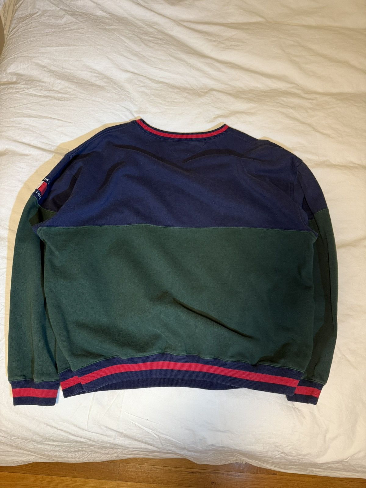 Tommy Hilfiger × Vintage Vintage Tommy Hilfiger Golf Oakmont Country Club Sweater Size US XL / EU 56 / 4 - 2 Thumbnail