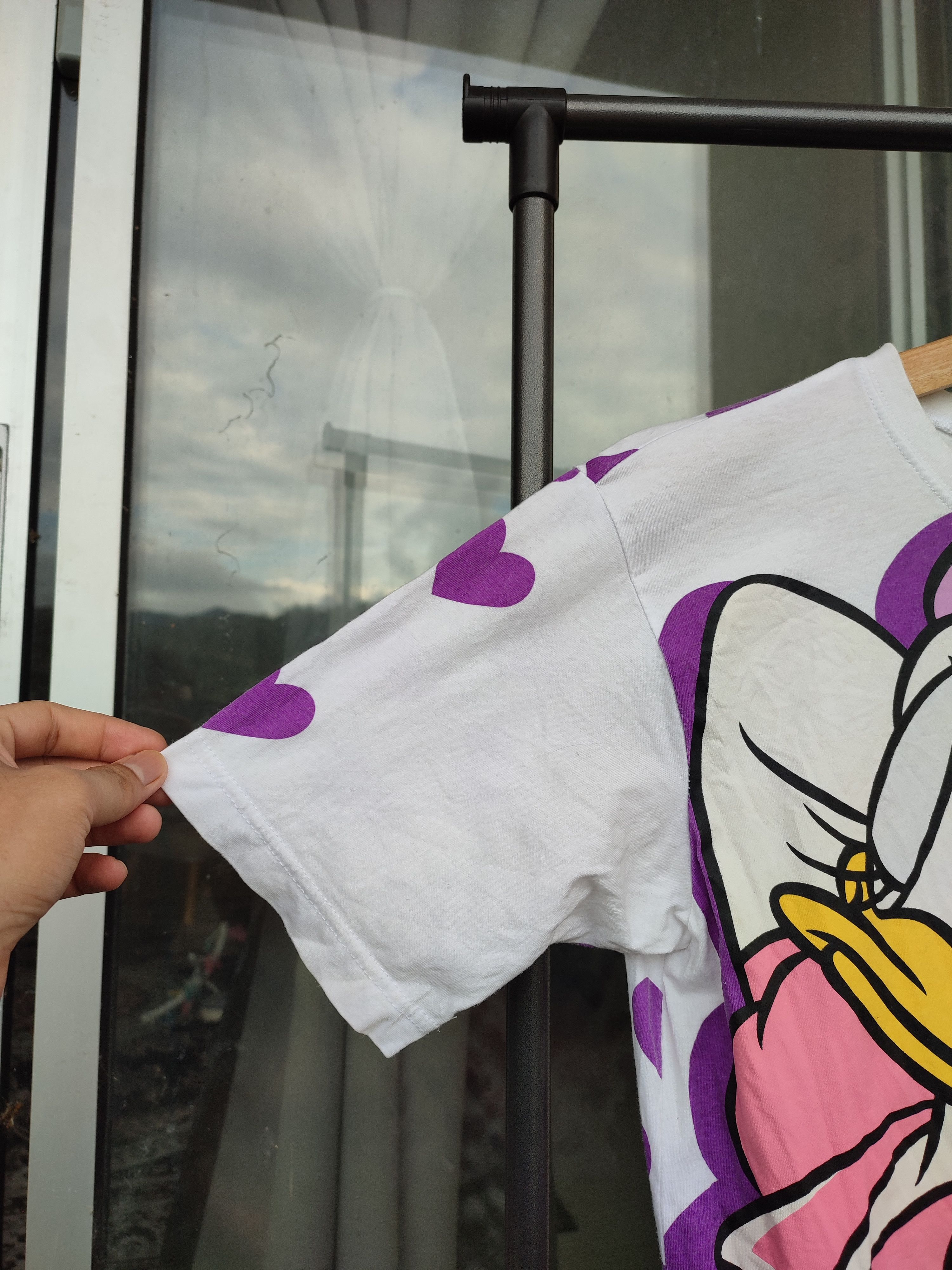 Disney Daisy and Minnie Big Print Tee Size US S / EU 44-46 / 1 - 4 Thumbnail