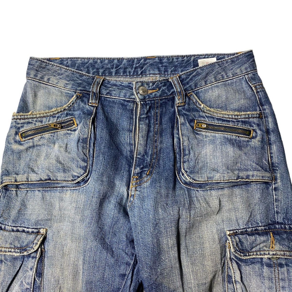 2000's Flared Seawash 3D Multipocket Jeans