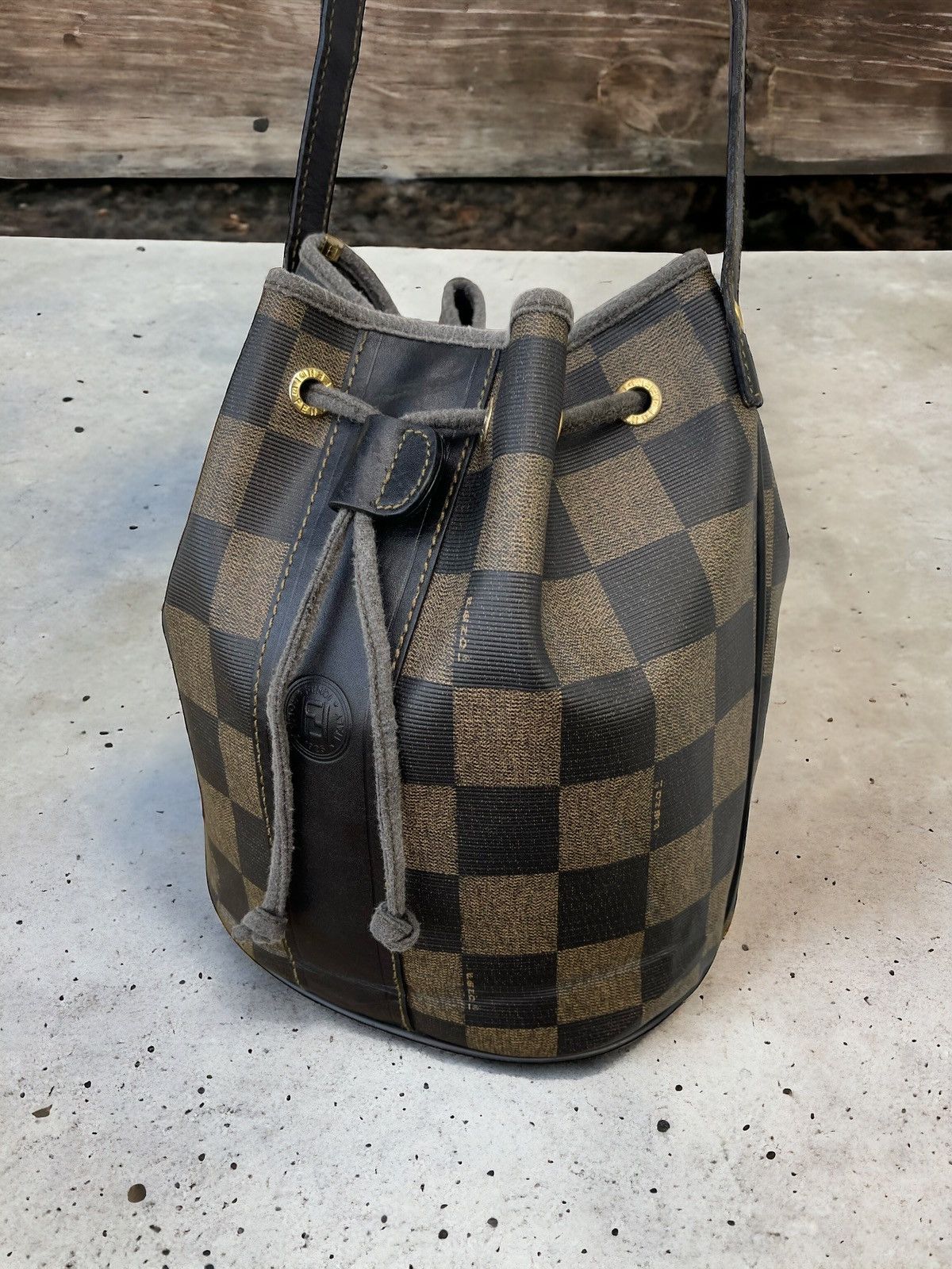 Fendi 🔥VINTAGE 90'S FENDI ROMA ITALY PEQUIN CHECK BUCKET BAG Size ONE SIZE - 5 Thumbnail
