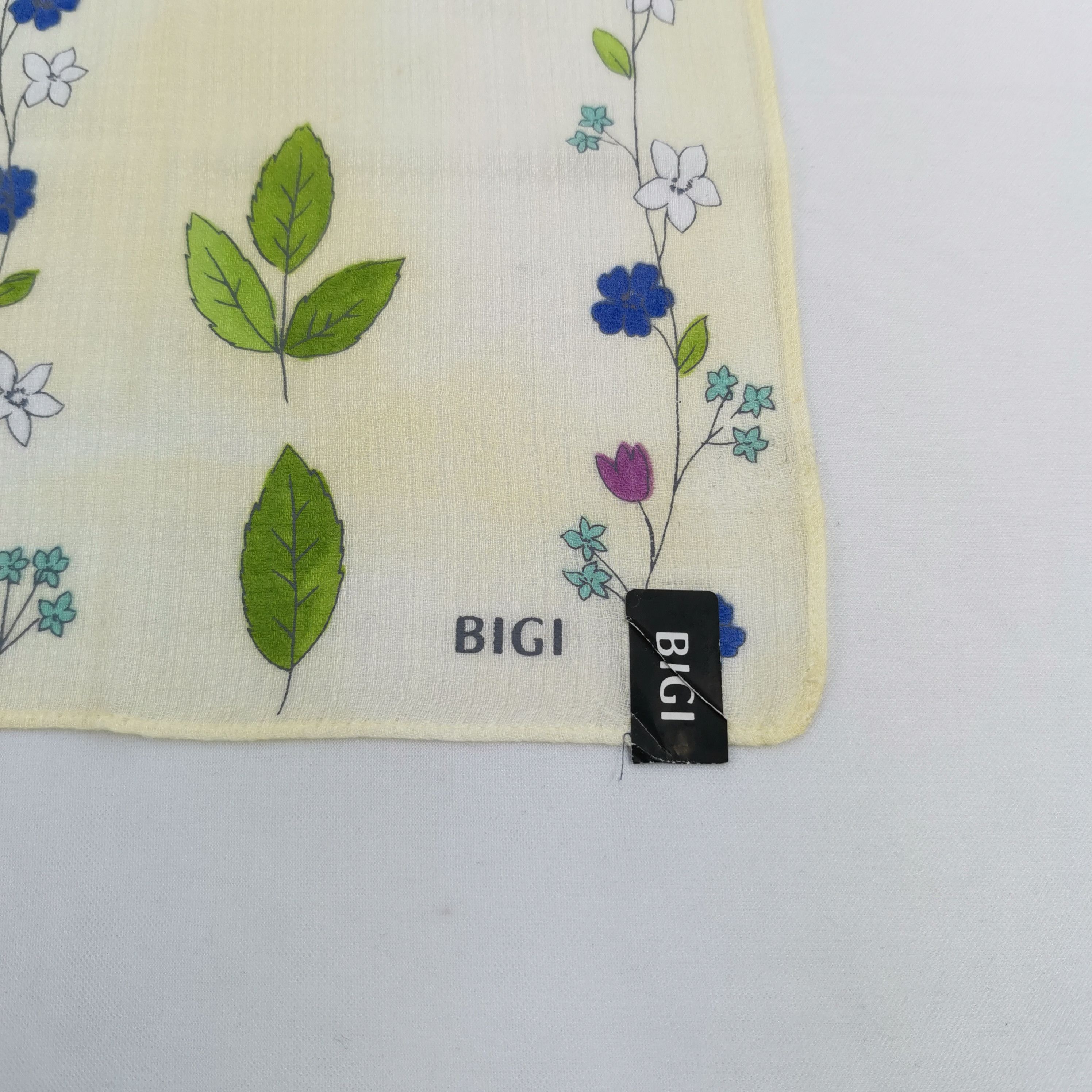 BIGI NWT Vintage Bigi Handkerchief Neckerchief Bandana Scarves Size ONE SIZE - 3 Thumbnail