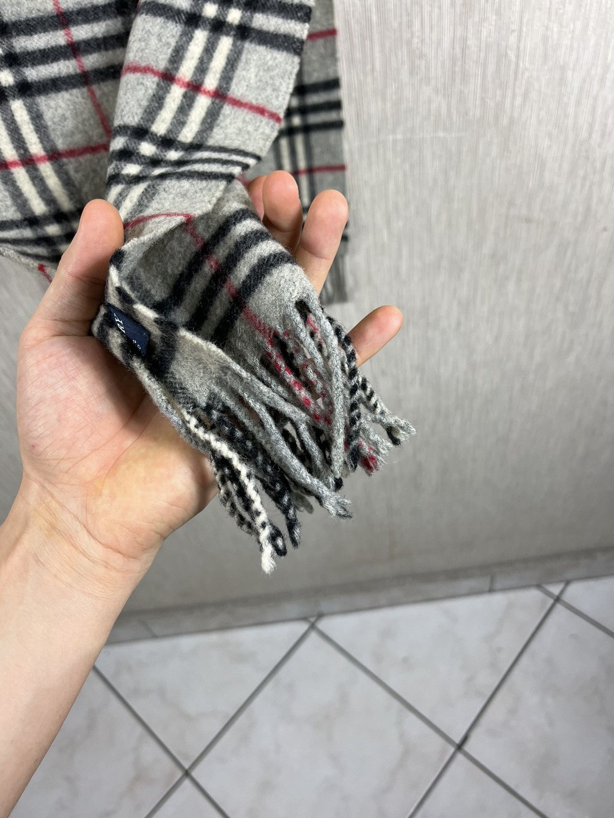 Burberry × Vintage Vintage Burberry London lambs wool checked scarf muffler Size ONE SIZE - 8 Thumbnail