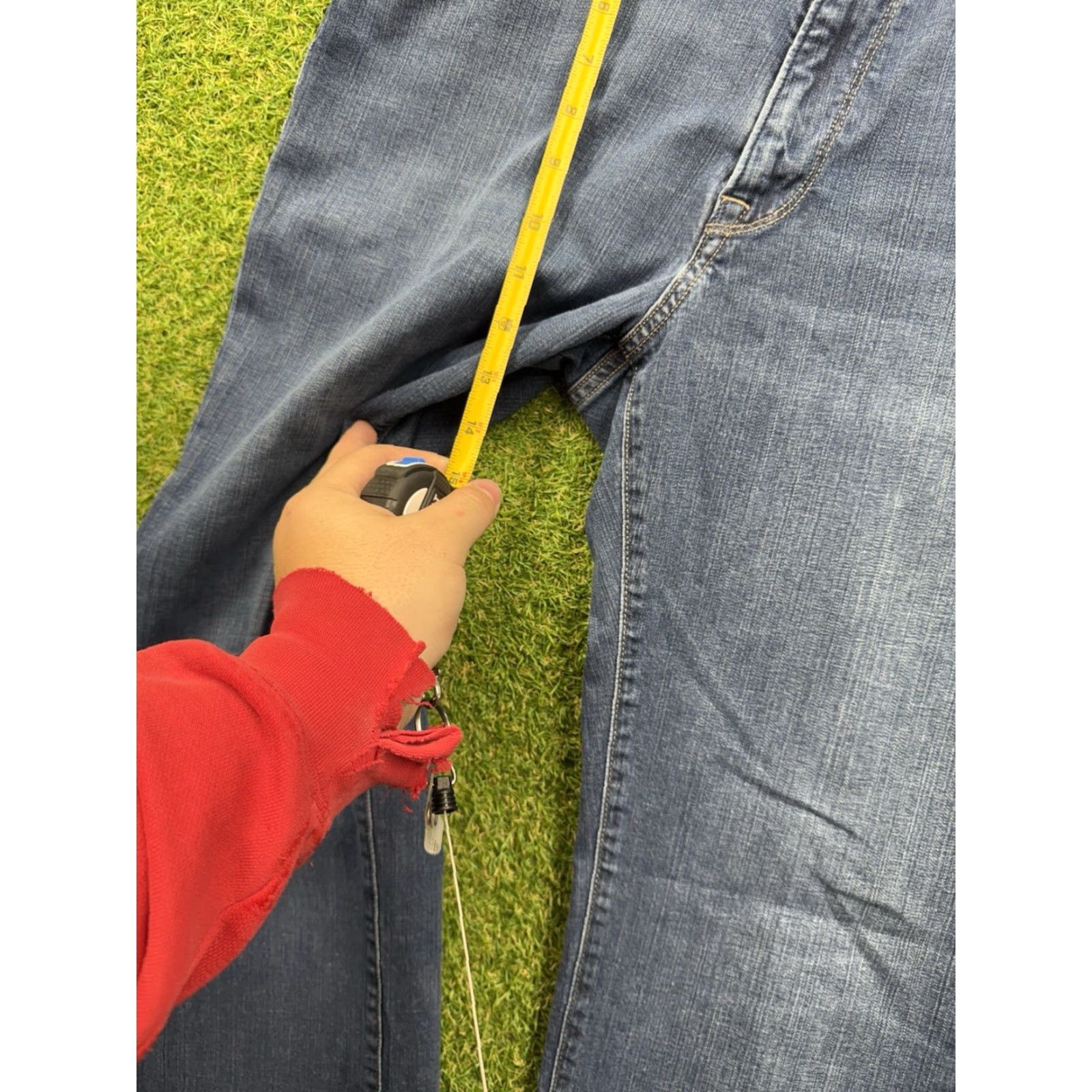 Vintage 34 Heritage Jeans Mens 35x32 Charisma Dark Wash Blue Denim Classic Comfort Rise Size US 35 - 6 Thumbnail
