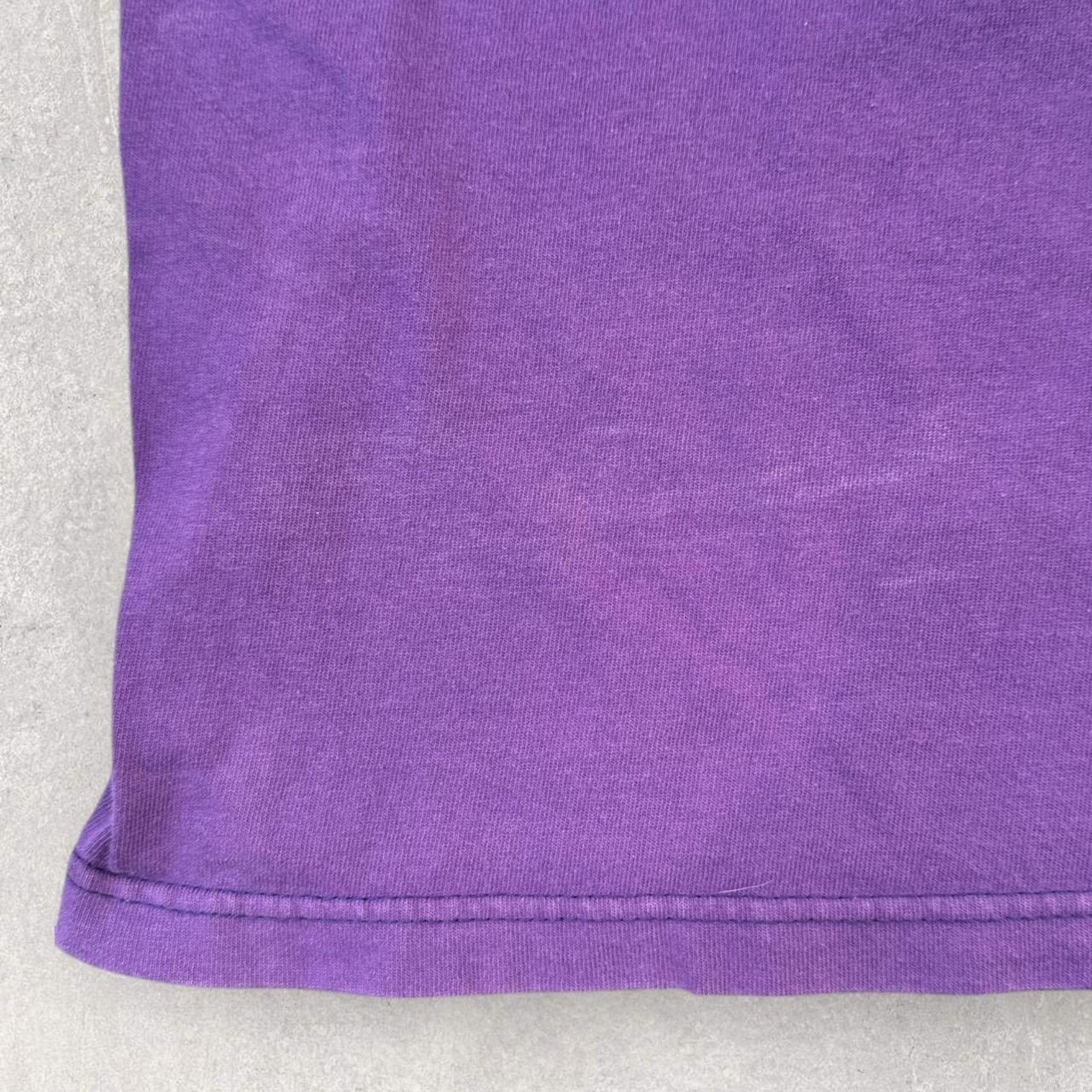 NBA × Nutmeg Vintage 90s Phoenix Suns purple graphic tee Size US XL / EU 56 / 4 - 7 Thumbnail