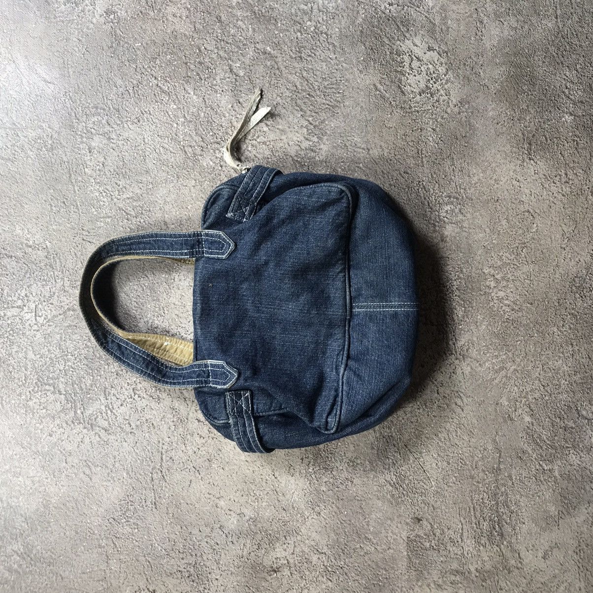 Vintage Vintage Y2K Baggy Crossbody Bag Japanese Streetwear Logo OS Size ONE SIZE - 4 Thumbnail