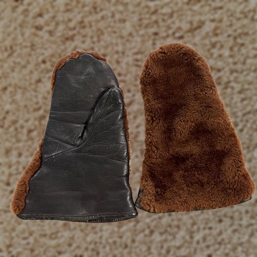 Vintage VINTAGE Black Leather Brown Fleece Mittens Winter Gloves Adult 9 3/4" Size US L / EU 52-54 / 3 - 1 Thumbnail
