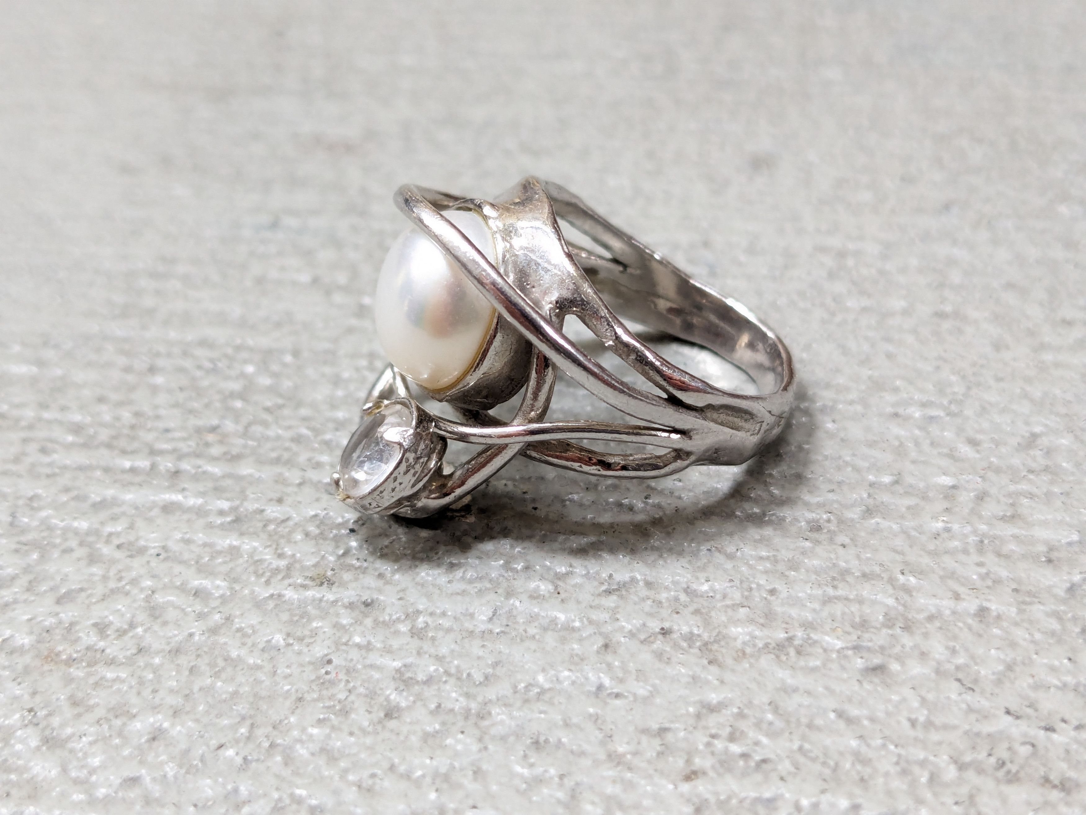 Jewelry Lirm Sterling Silver Ring Pearl Modern Avant Garde 7 Israel Size ONE SIZE - 4 Thumbnail