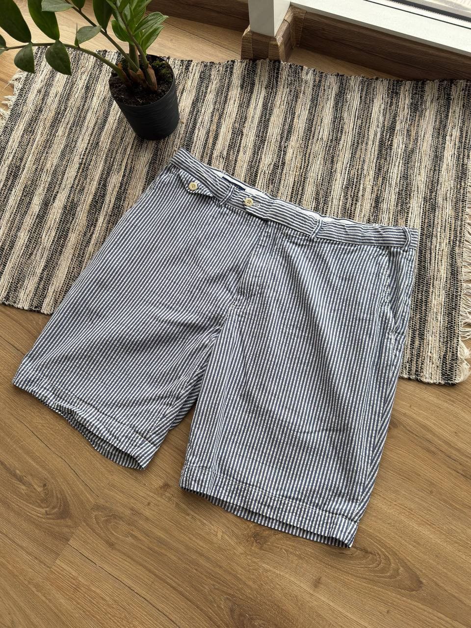 Polo Ralph Lauren POLO RALPH LAUREN NAVY BLUE STRIPED SHORTS OLD MONEY SUMMER Size US 36 / EU 52 - 2 Thumbnail
