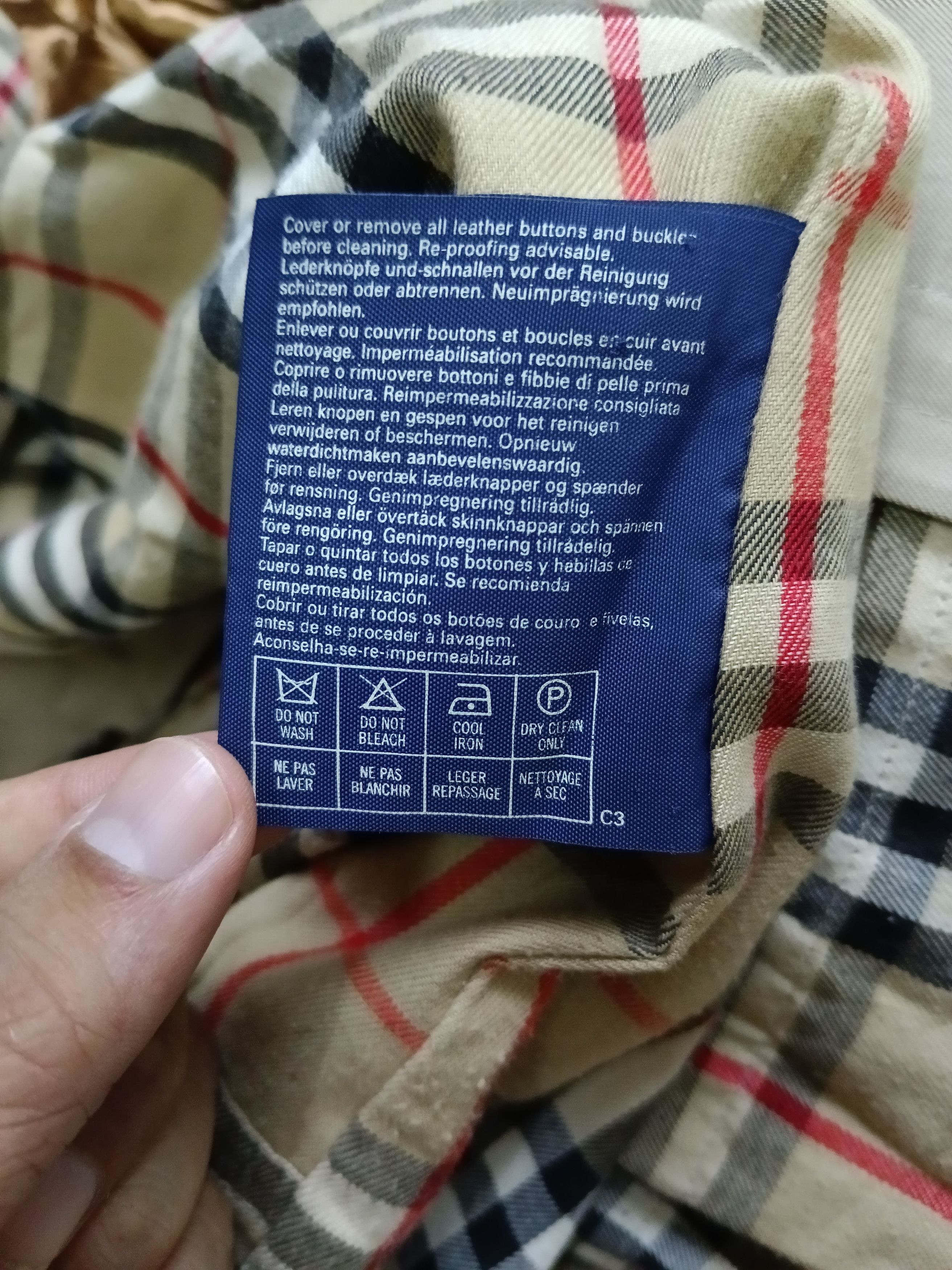 Burberry BURBERRY NOVA CHECK TRENCH COAT Size US M / EU 48-50 / 2 - 8 Thumbnail