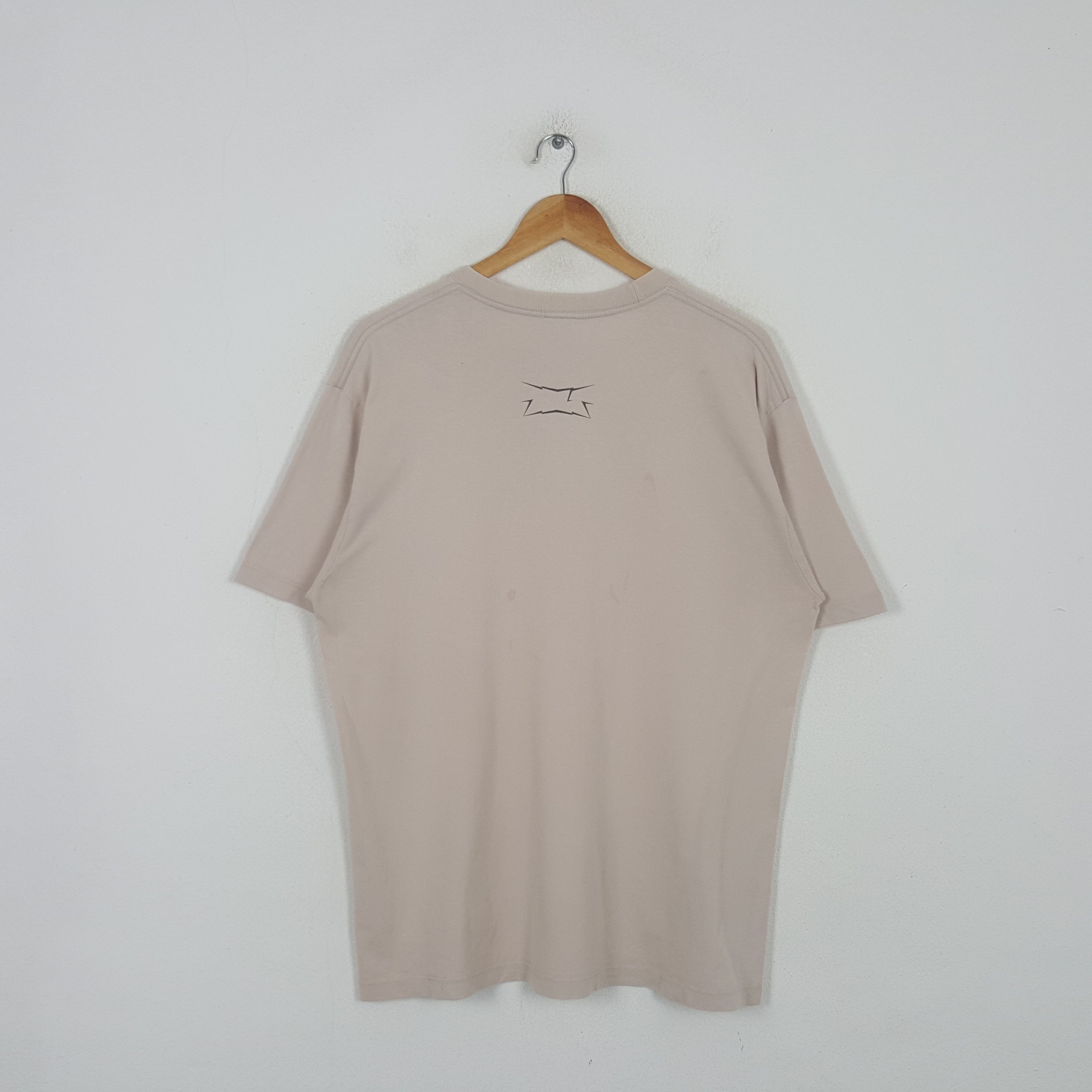 Japanese Brand Vintage Tilt Disco Japanese Streetwear Tshirt RR12 Size US L / EU 52-54 / 3 - 3 Thumbnail