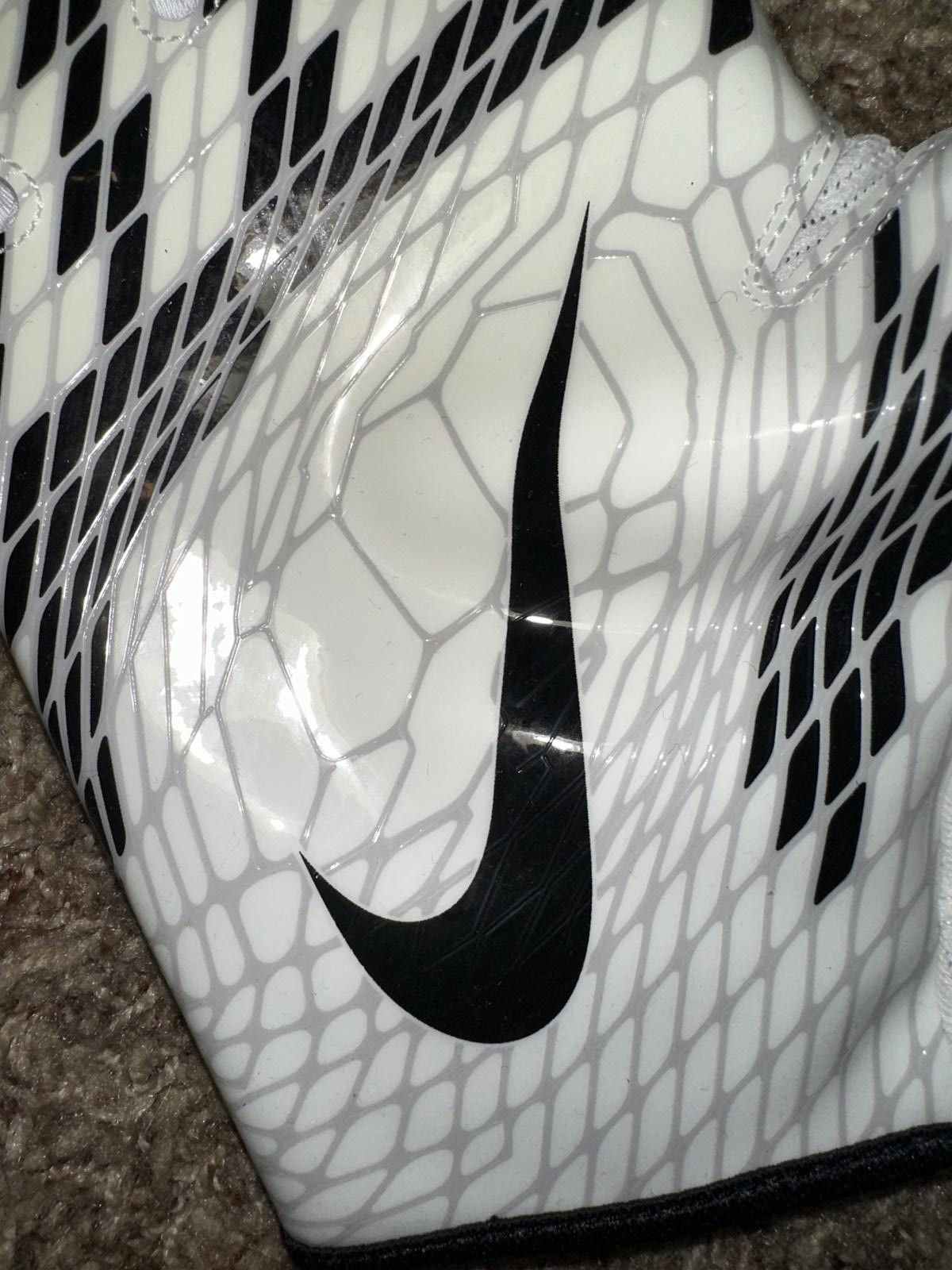 Nike Nike NCAA NFL Vapor Knit 2.0 Receiver Football Magnigrip Glove Size ONE SIZE - 6 Thumbnail