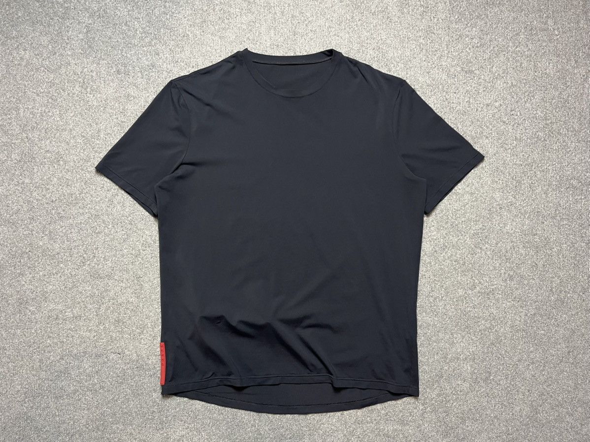 Prada Prada red tag t-shirt Size US XL / EU 56 / 4 - 3 Thumbnail