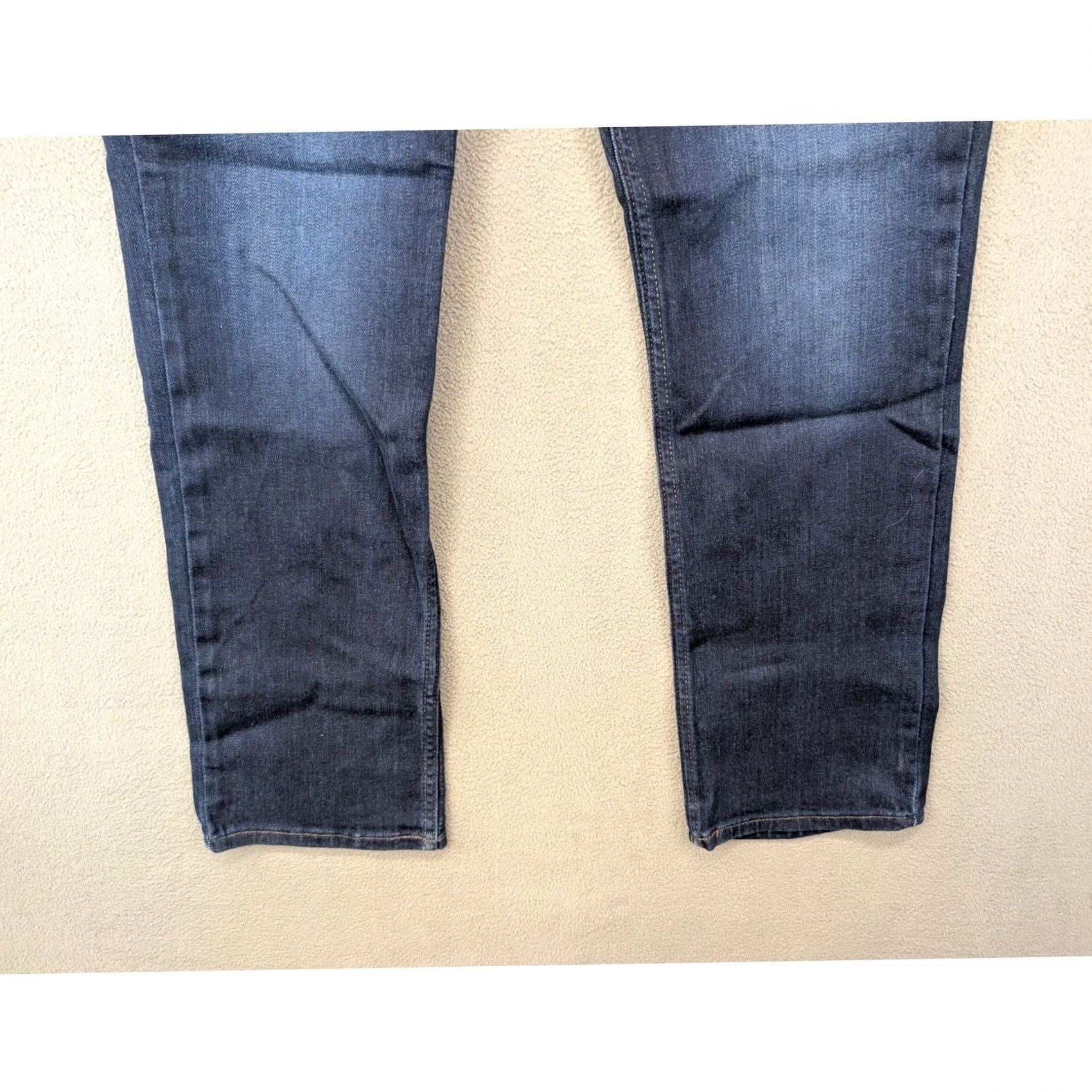 Lee Lee Womens Jeans Straight Mid Rise Dark Wash 30x28 Size 12M Denim Cotton Blend Spandex Polyester Pocket Logo Button Love Size 32" / US 10 / IT 46 - 4 Thumbnail