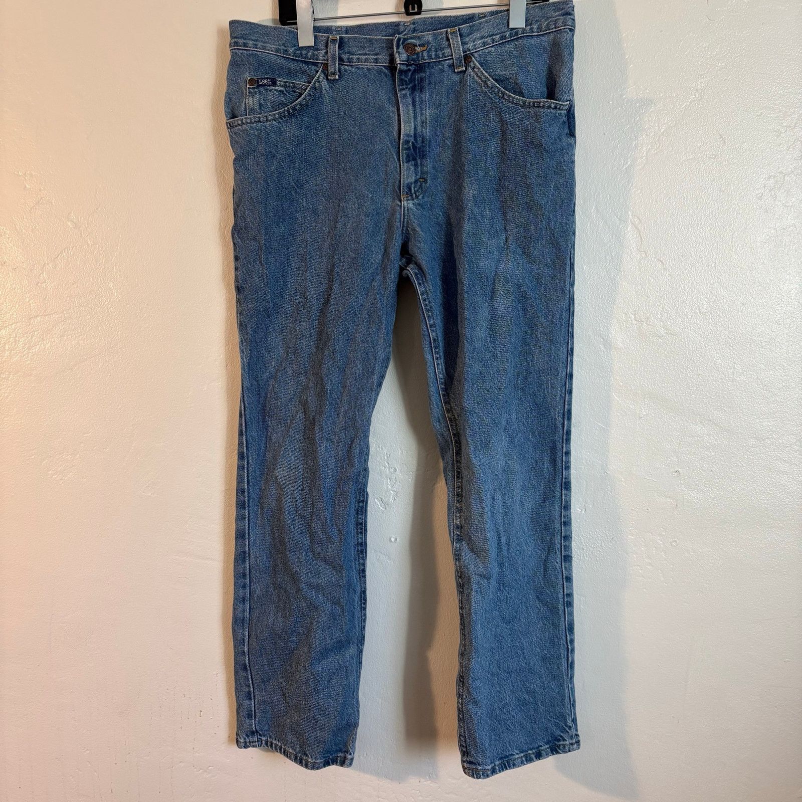 Lee × Vintage Vintage 80s Lee Blue Denim Medium Wash Straight Leg Jeans Size US 36 / EU 52 - 1 Thumbnail