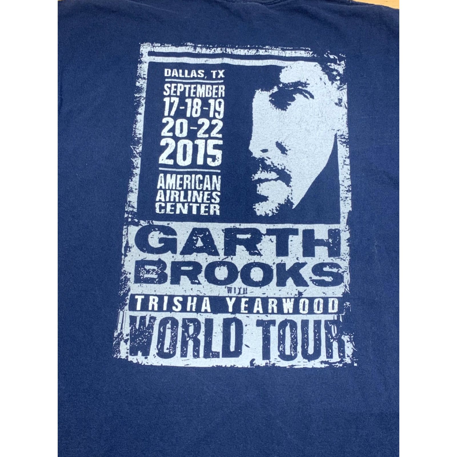 Gildan Garth Brooks Trisha Yearwood World Tour Shirt Mens L Blue Country Music Tour 2015 Size US L / EU 52-54 / 3 - 8 Thumbnail