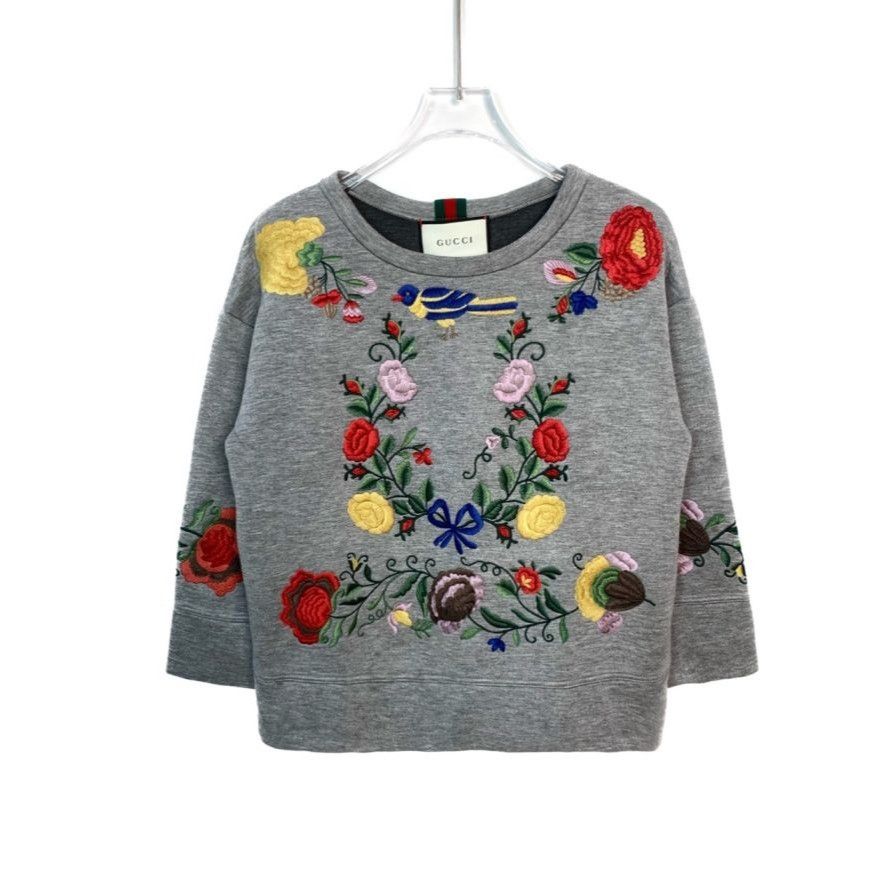 Gucci Gucci Grey Floral Embroidered Crewneck Sweatshirt (Size XS) Size S / US 4 / IT 40 - 1 Thumbnail