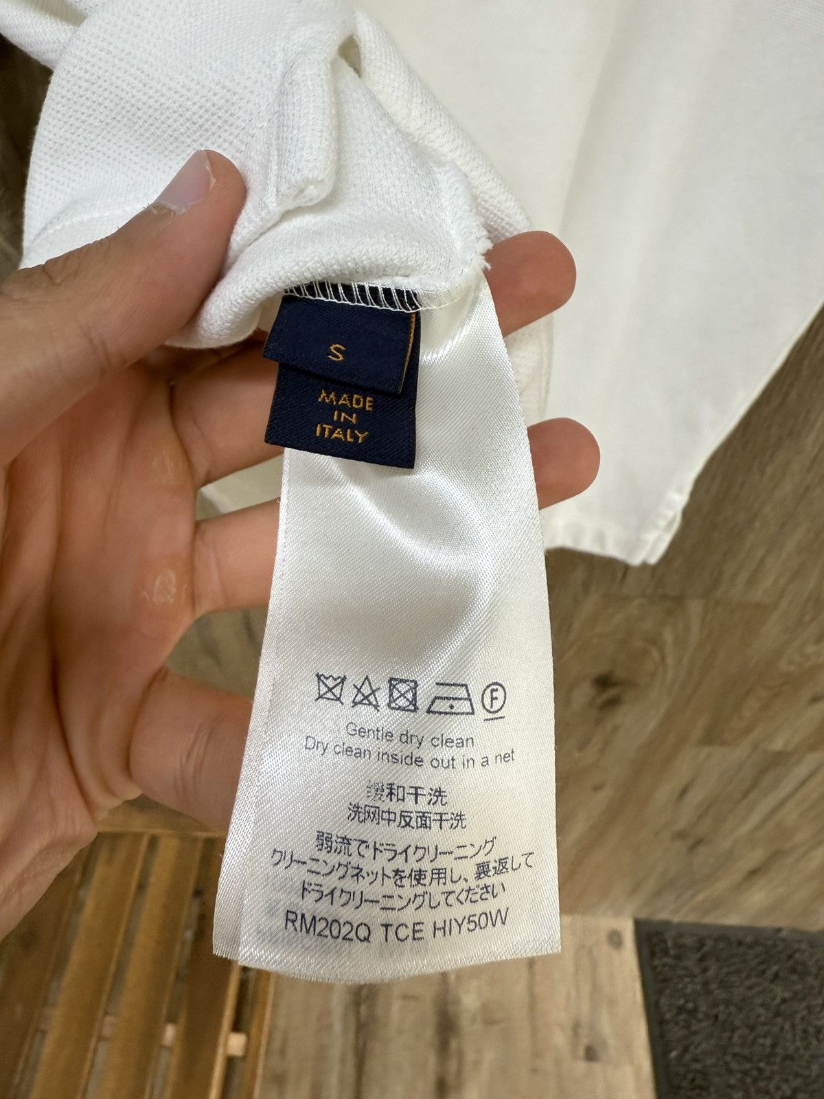 Louis Vuitton Louis Vuitton White Monogram Short Button Up Size US S / EU 44-46 / 1 - 9 Thumbnail