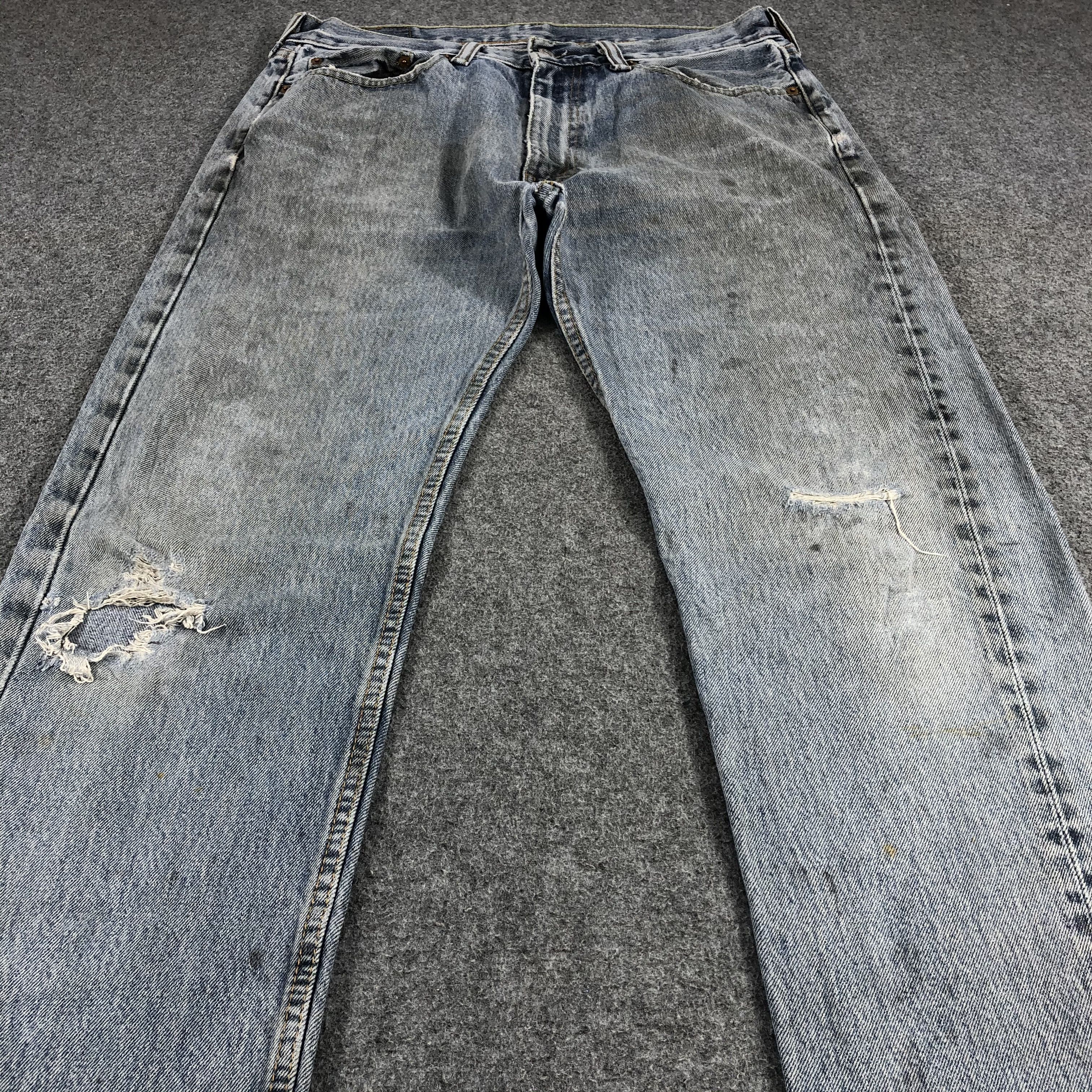 Levi's × Vintage Vintage Light Wash Levis 505 Jeans-JM1388 Size US 34 / EU 50 - 3 Thumbnail