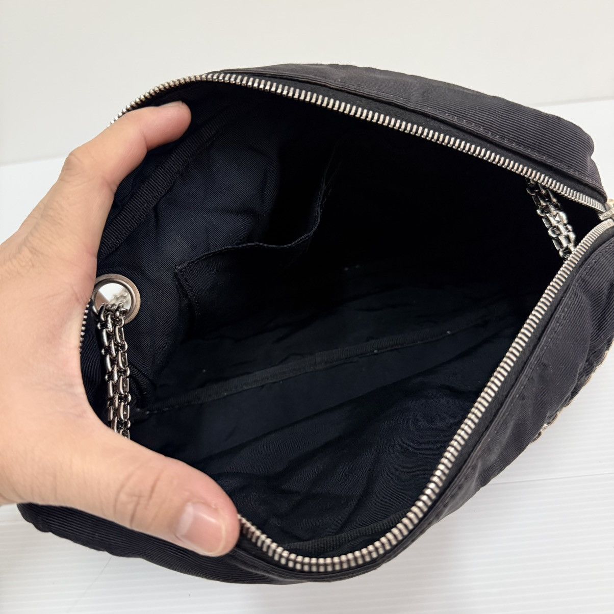 Chanel Pre-Owned Chanel Matelasse Chain Bag Nylon Black Silver CC Size ONE SIZE - 8 Thumbnail