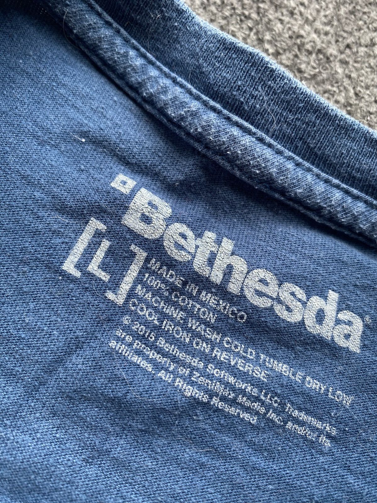 Other 🔥2015 Bethesda Fallout Blue faded tee mens L Size US L / EU 52-54 / 3 - 3 Thumbnail