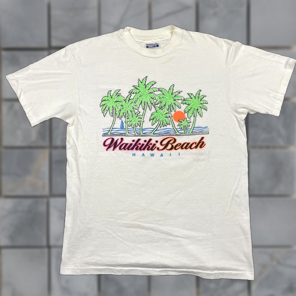 VINTAGE Waikiki Hawaii T-Shirt Large L 90s USA Made Tee Blue Pink Green