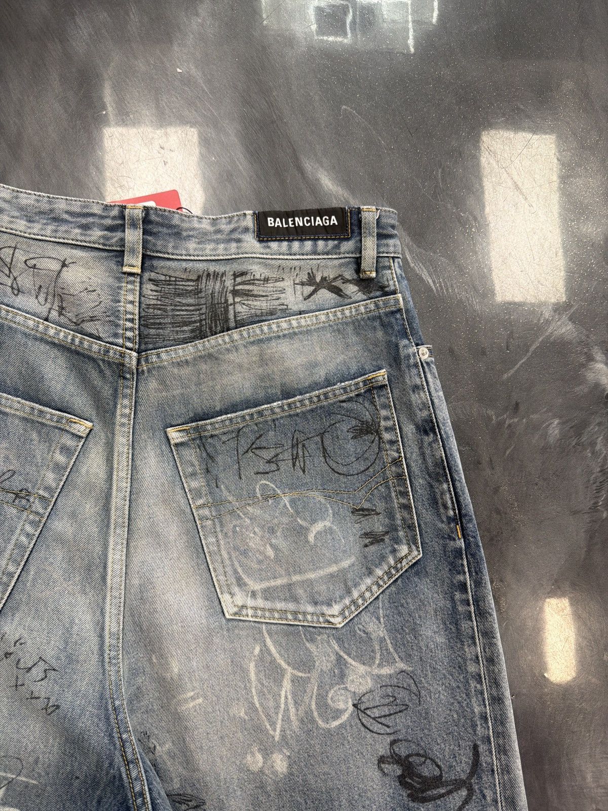 Balenciaga Balenciaga Graffiti Jeans Size US 32 / EU 48 - 3 Thumbnail