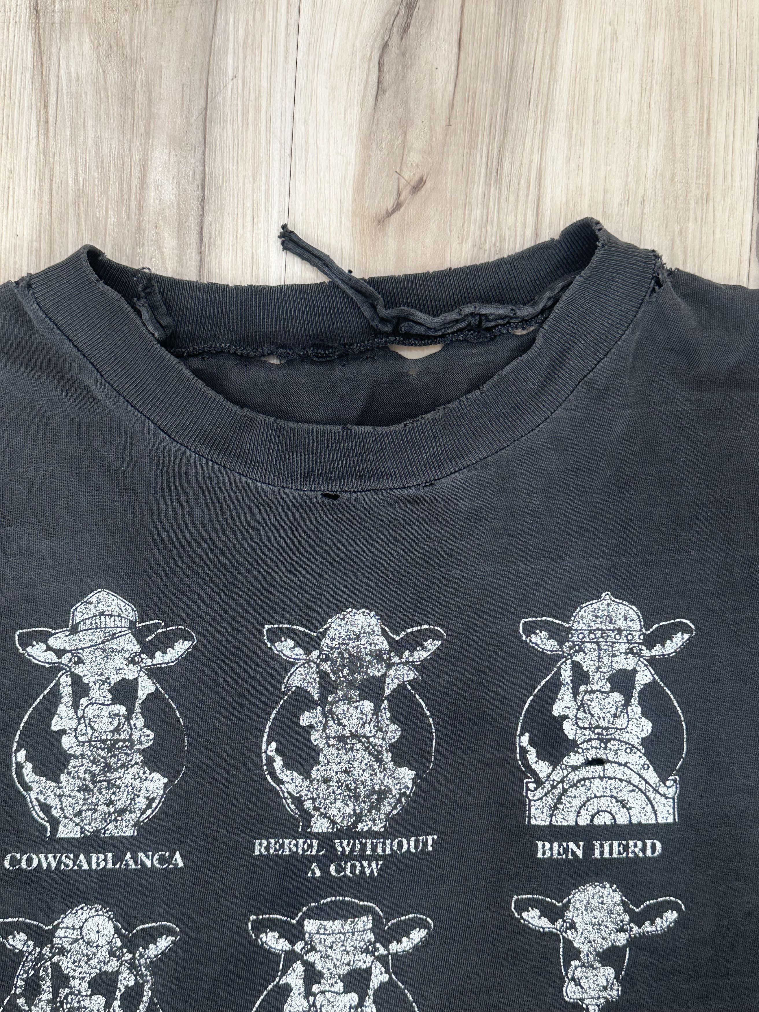 Vintage Vintage Distressed Black T-Shirt x "History of Moovies" Size US L / EU 52-54 / 3 - 3 Thumbnail
