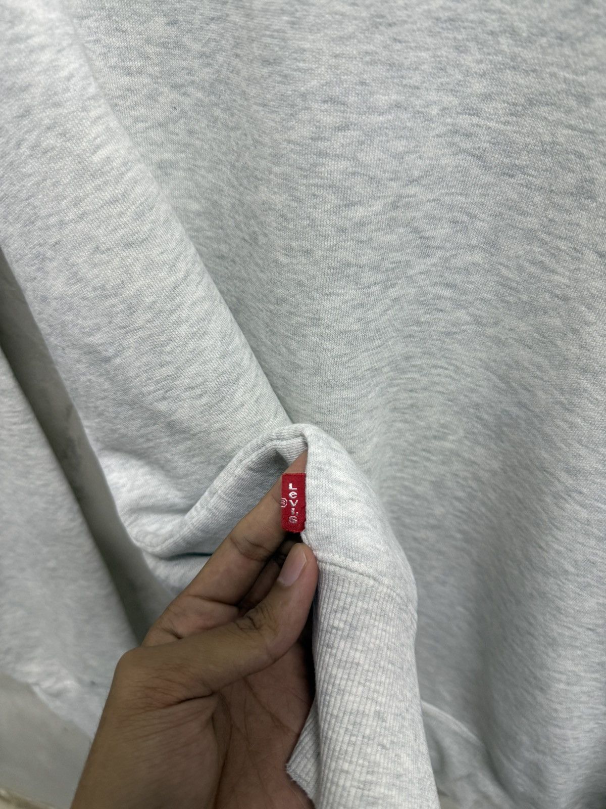 Levi's Vintage Distressed Levis Sweatshirt Size US L / EU 52-54 / 3 - 7 Thumbnail