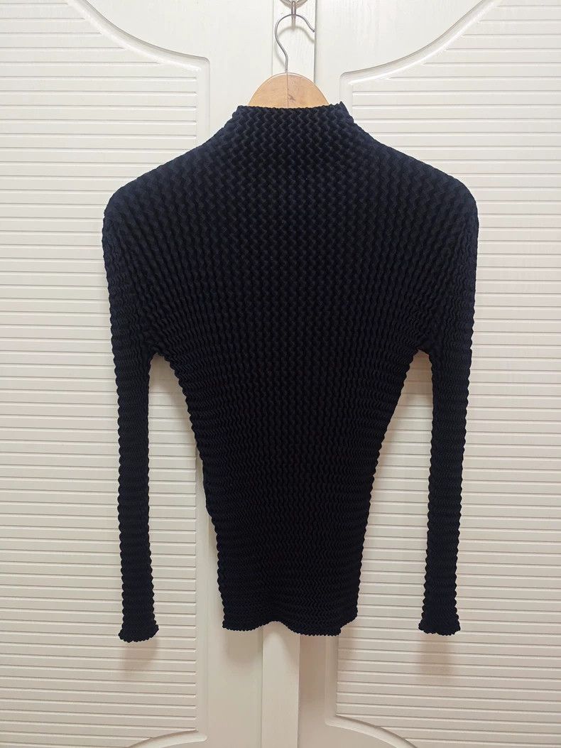 Issey Miyake Issey Miyake size:2 Black main line sponge knitted sweater Size S / US 4 / IT 40 - 2 Thumbnail