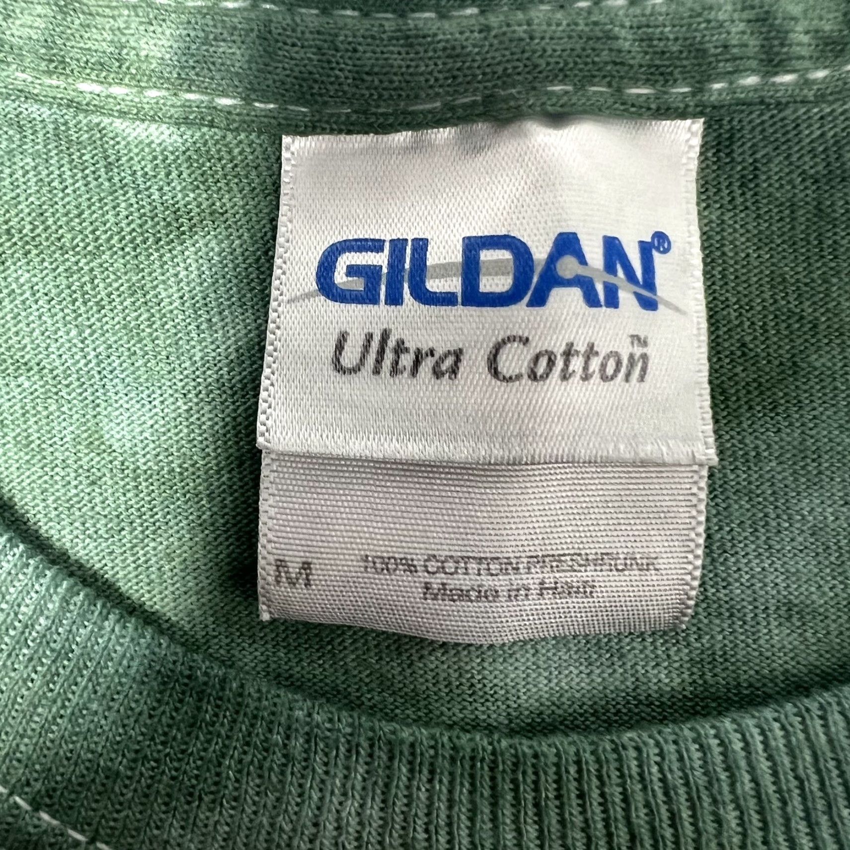 Gildan Gildan T-Shirt Native Tribal Tie-Dye Green Bear Feather Puffy Print Mens Medium Shirt M Green 90s Tribal Size M / US 6-8 / IT 42-44 - 7 Thumbnail