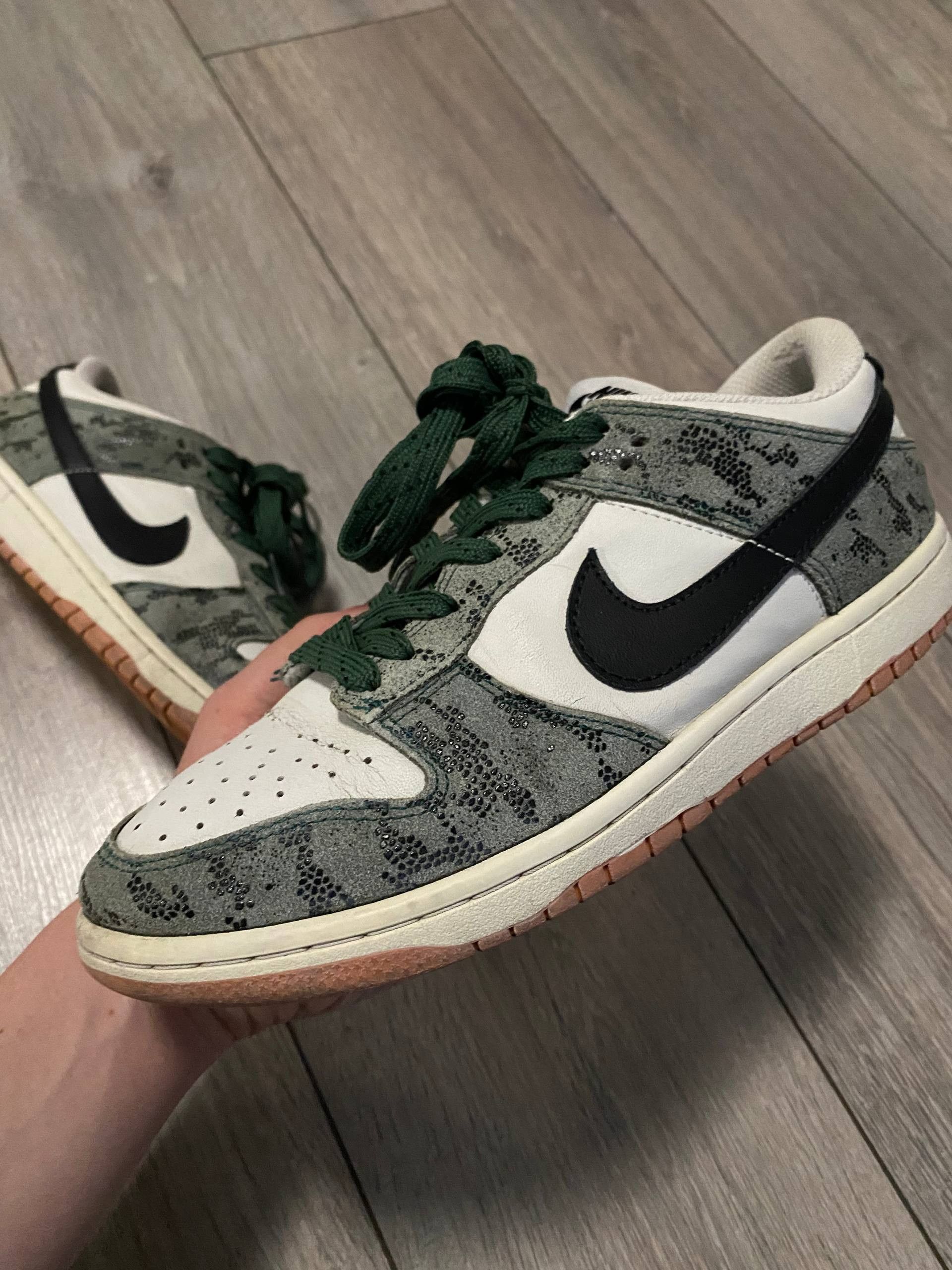 Nike Nike Dunk Low Sneakers Green White Scales Size: 40 Size US 7 / EU 40 - 3 Thumbnail