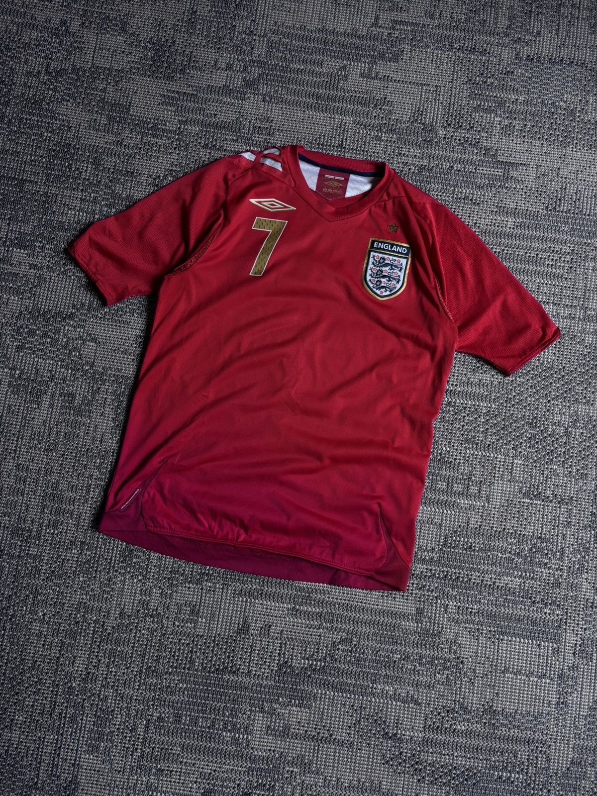 Vintage 2004-2006 England Away Umbro Beckham #7 Jersey