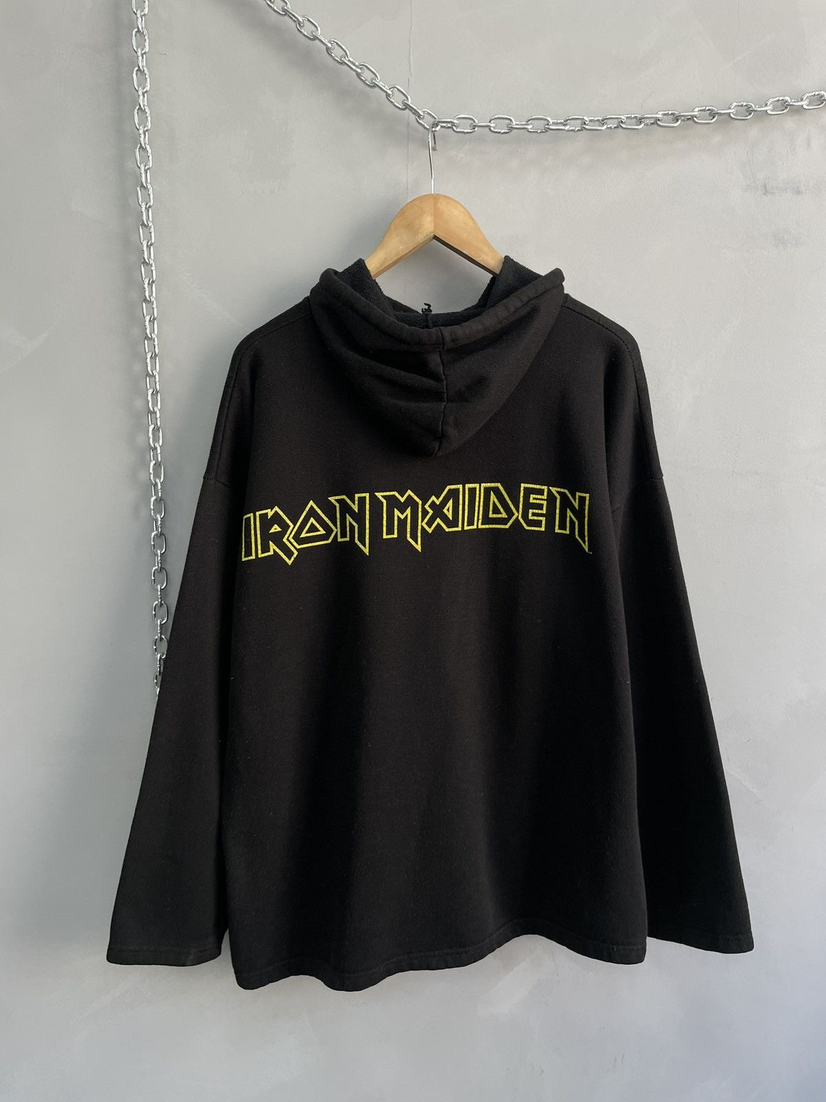 Iron Maiden Archive 90s Iron Maiden tour licensed hoodie Size US XL / EU 56 / 4 - 5 Thumbnail