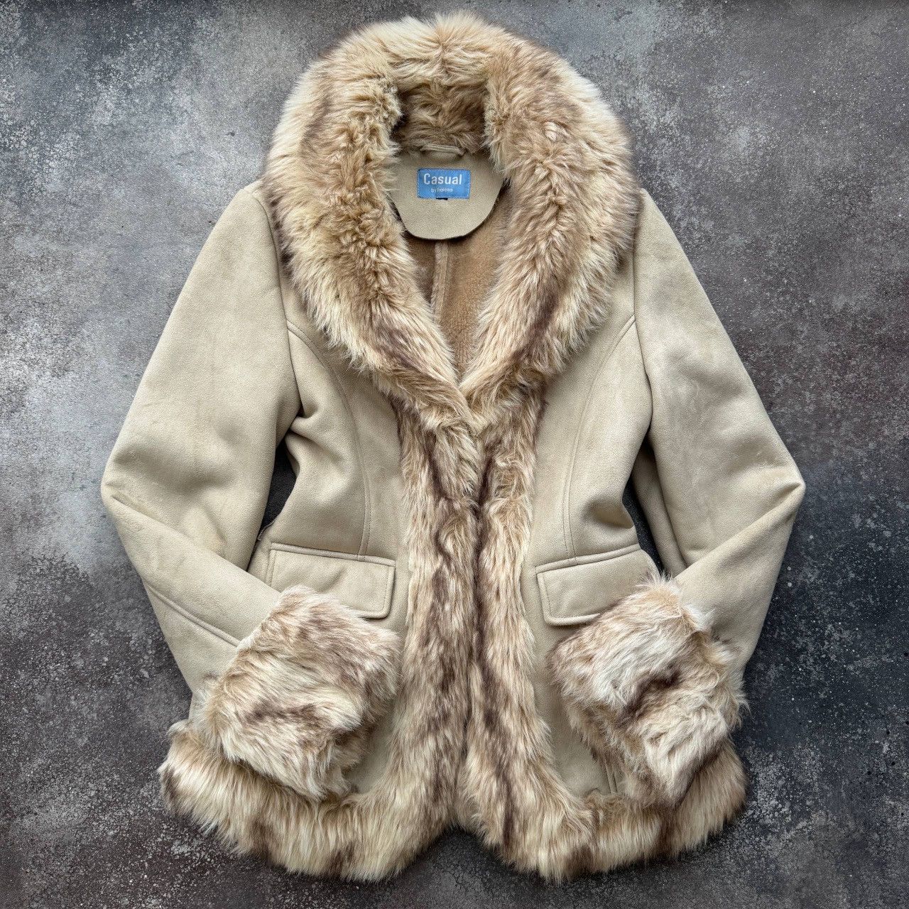 Japanese Brand Vintage Glamour Y2K Faux Fur Shearling/Sheepskin Coat Jacket Size M / US 6-8 / IT 42-44 - 1 Thumbnail