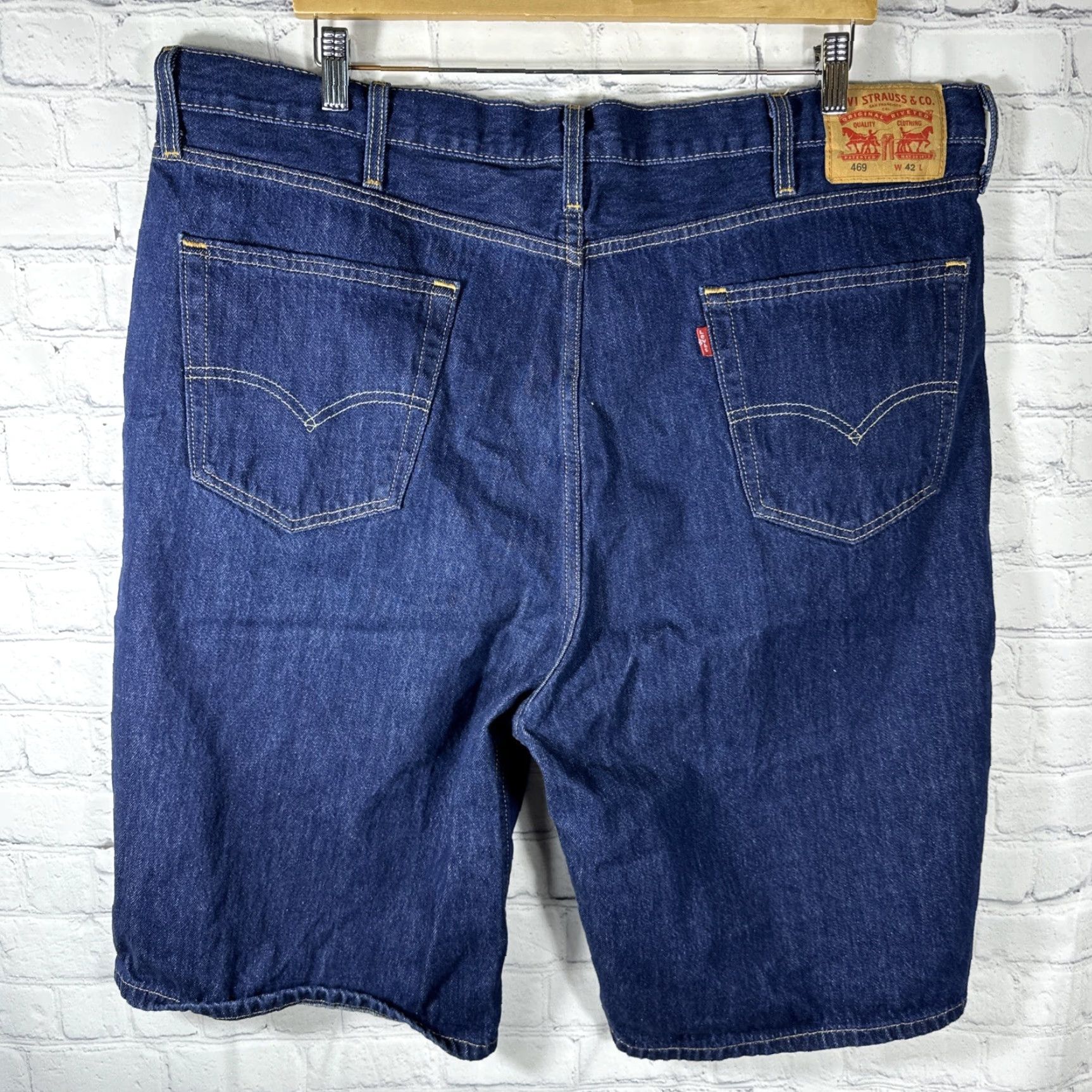 Levi's Levi's Jeans Shorts Bermuda 42 Men Dark Wash 12" Inseam Relaxed 5-Pocket Denim Logo Jeans Jorts Size US 42 / EU 58 - 5 Thumbnail
