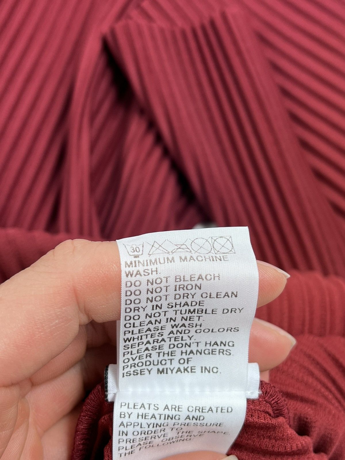 Issey Miyake PLEATED T-SHIRT Size US XL / EU 56 / 4 - 3 Thumbnail